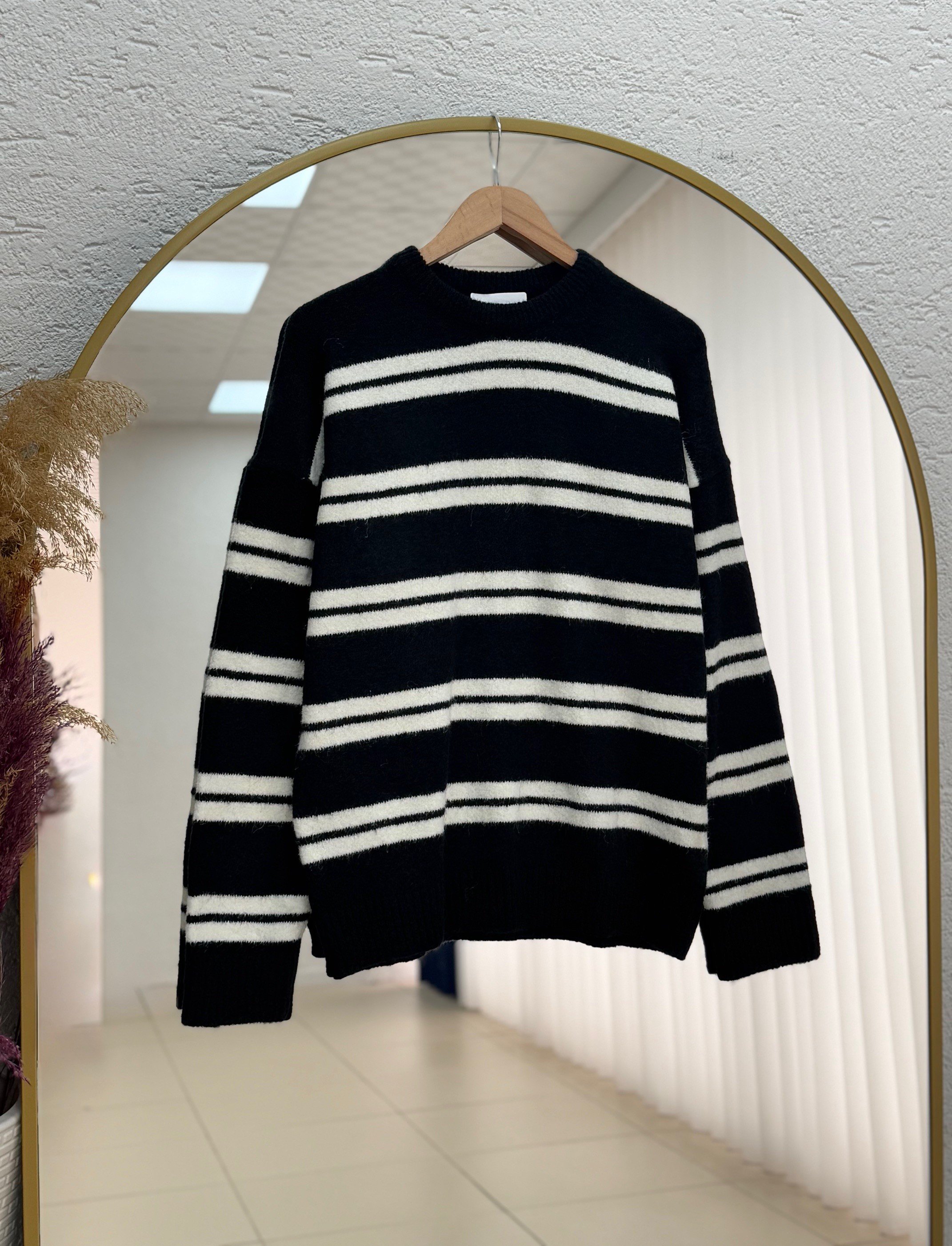 Aliyah Kol Ucu ve Altı Lastikli Çizgili Triko Kazak-Zİ7016 Siyah