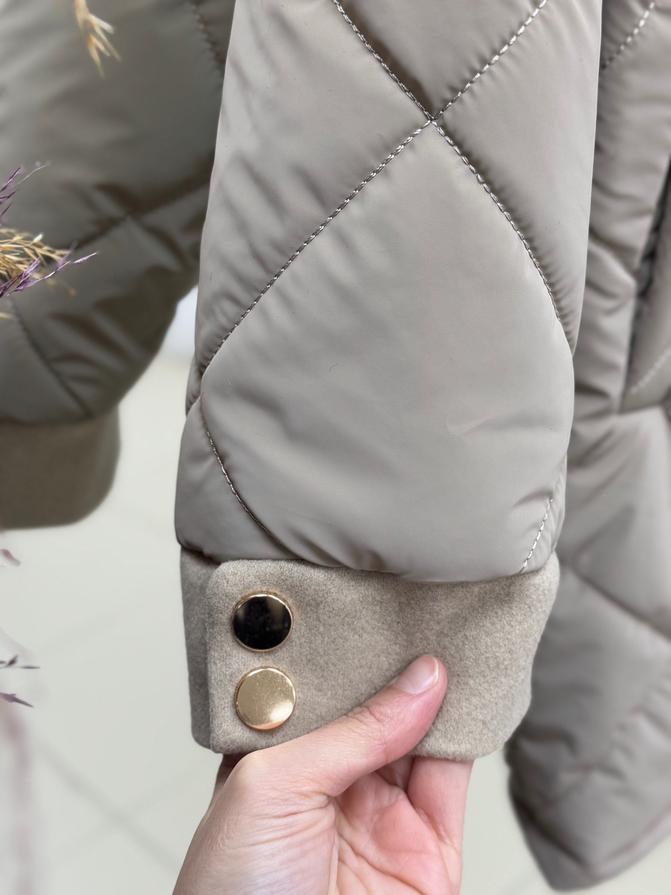 Alva Düğmeleri Çıtçıtlı Beli Sıkmalı Kapitone Kısa Mont-EN2108 Vizon