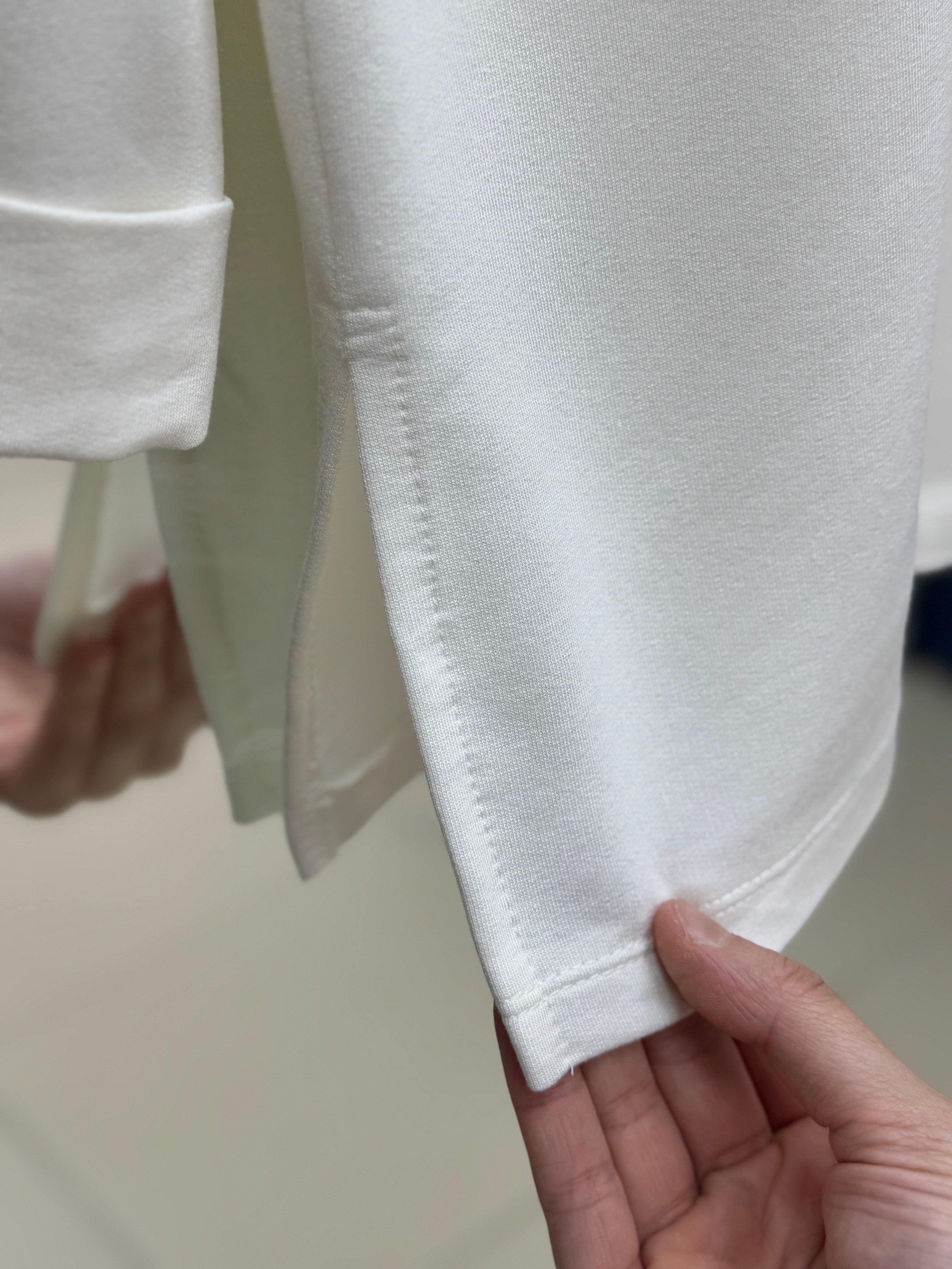 Ariyla Önü Ve Kol Ucu Dikişli Yanları Yırtmaçlı İki İp Sweat-ZN5988 Beyaz