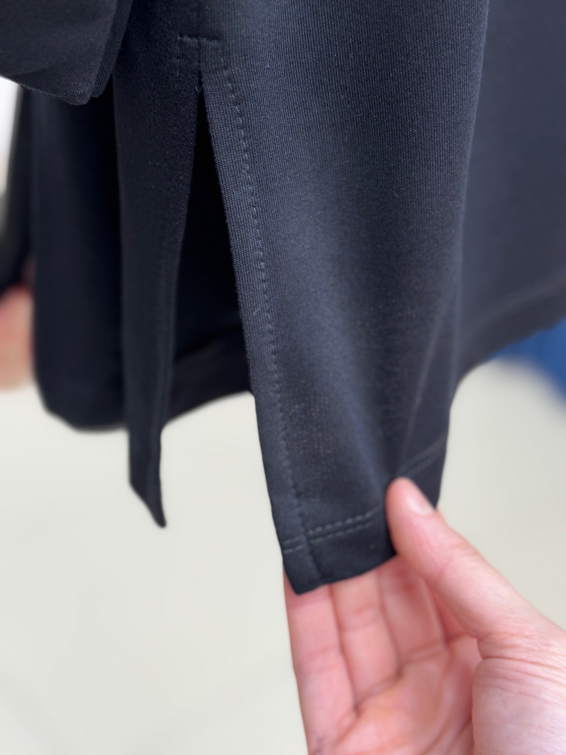 Ariyla Önü Ve Kol Ucu Dikişli Yanları Yırtmaçlı İki İp Sweat-ZN5988 Siyah