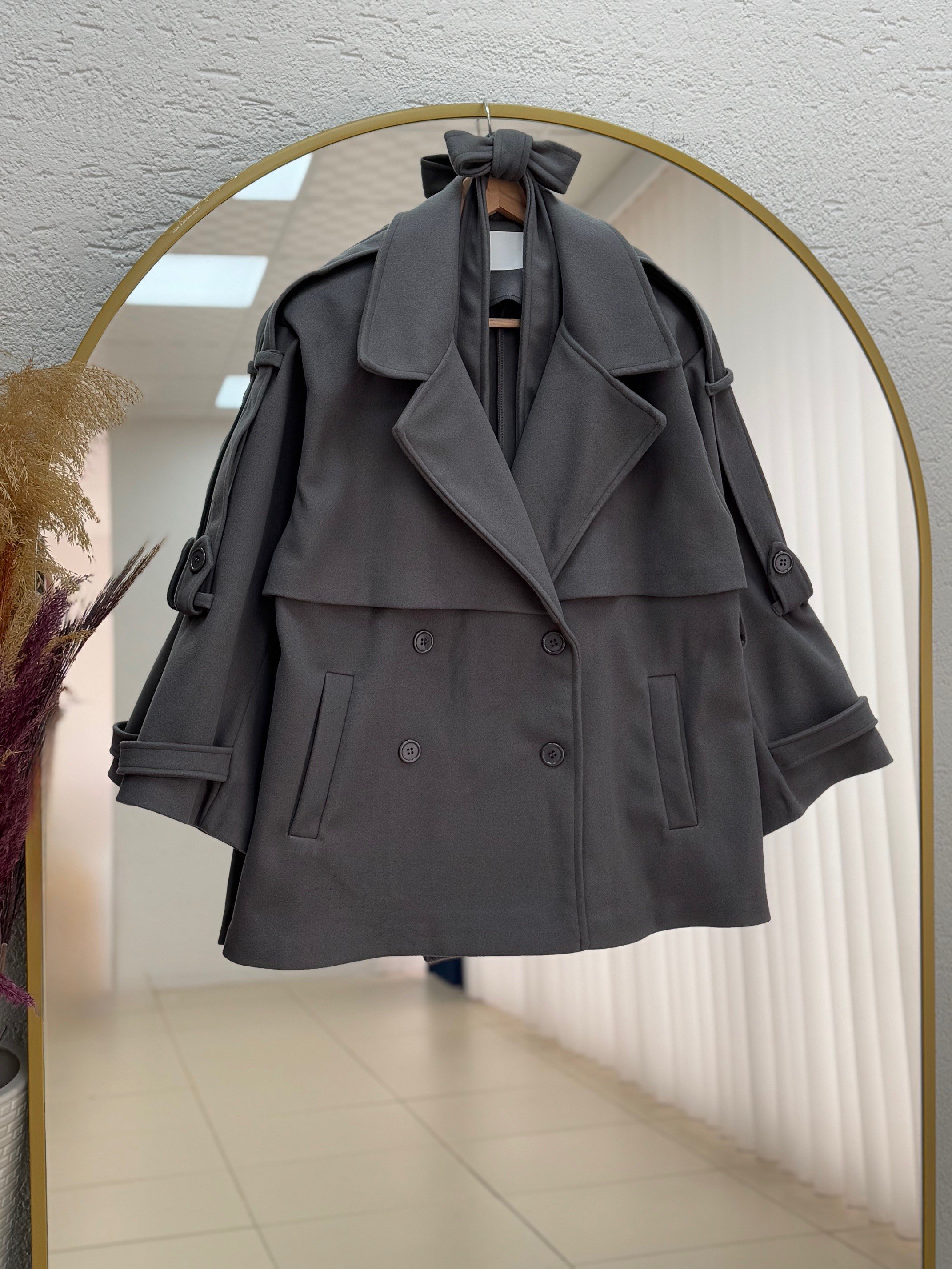 Basilia Kolu Düğme Detaylı Kapaklı Kısa Kaşe-EK683 Antrasit