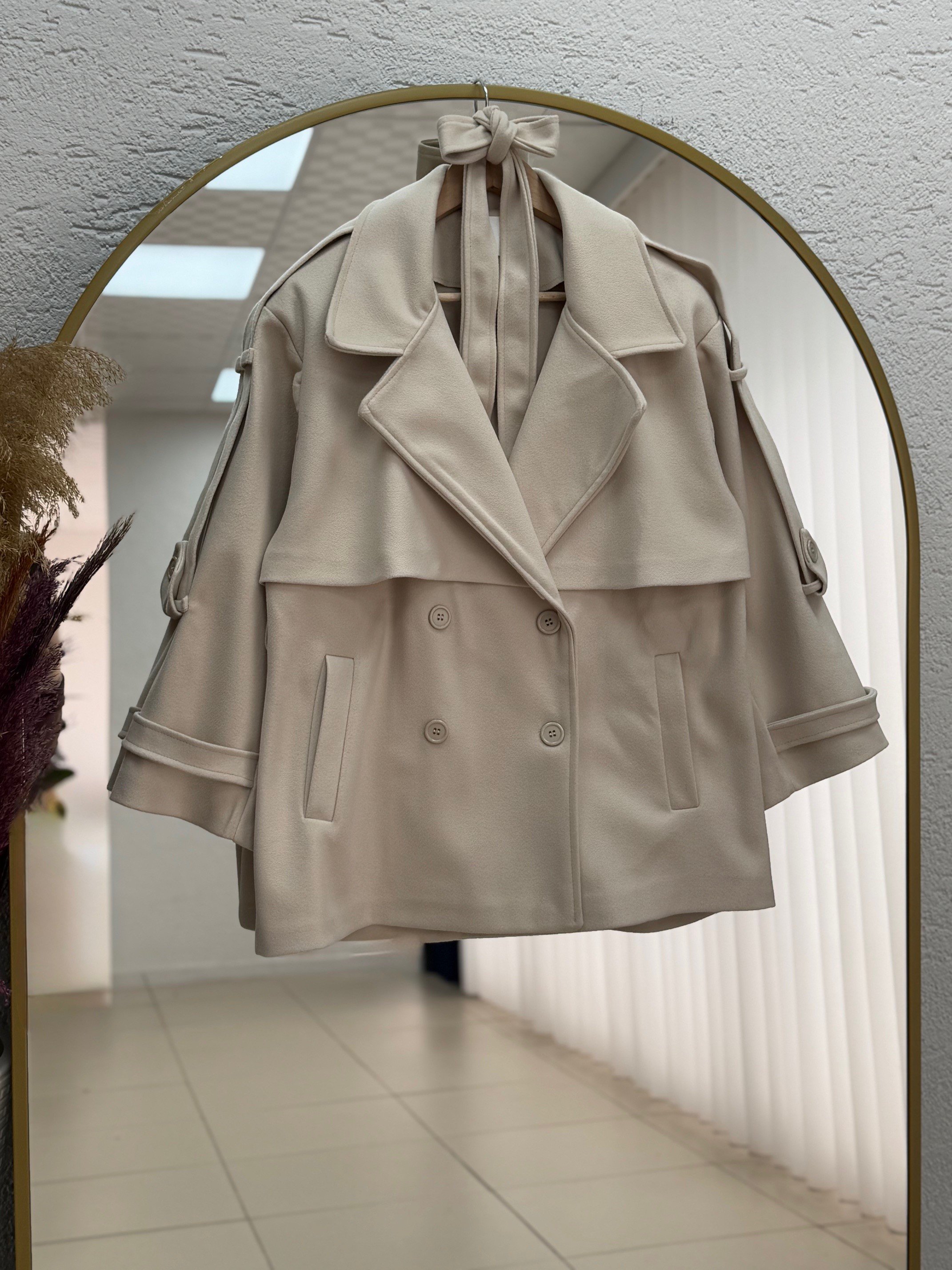 Basilia Kolu Düğme Detaylı Kapaklı Kısa Kaşe-EK683 Taş