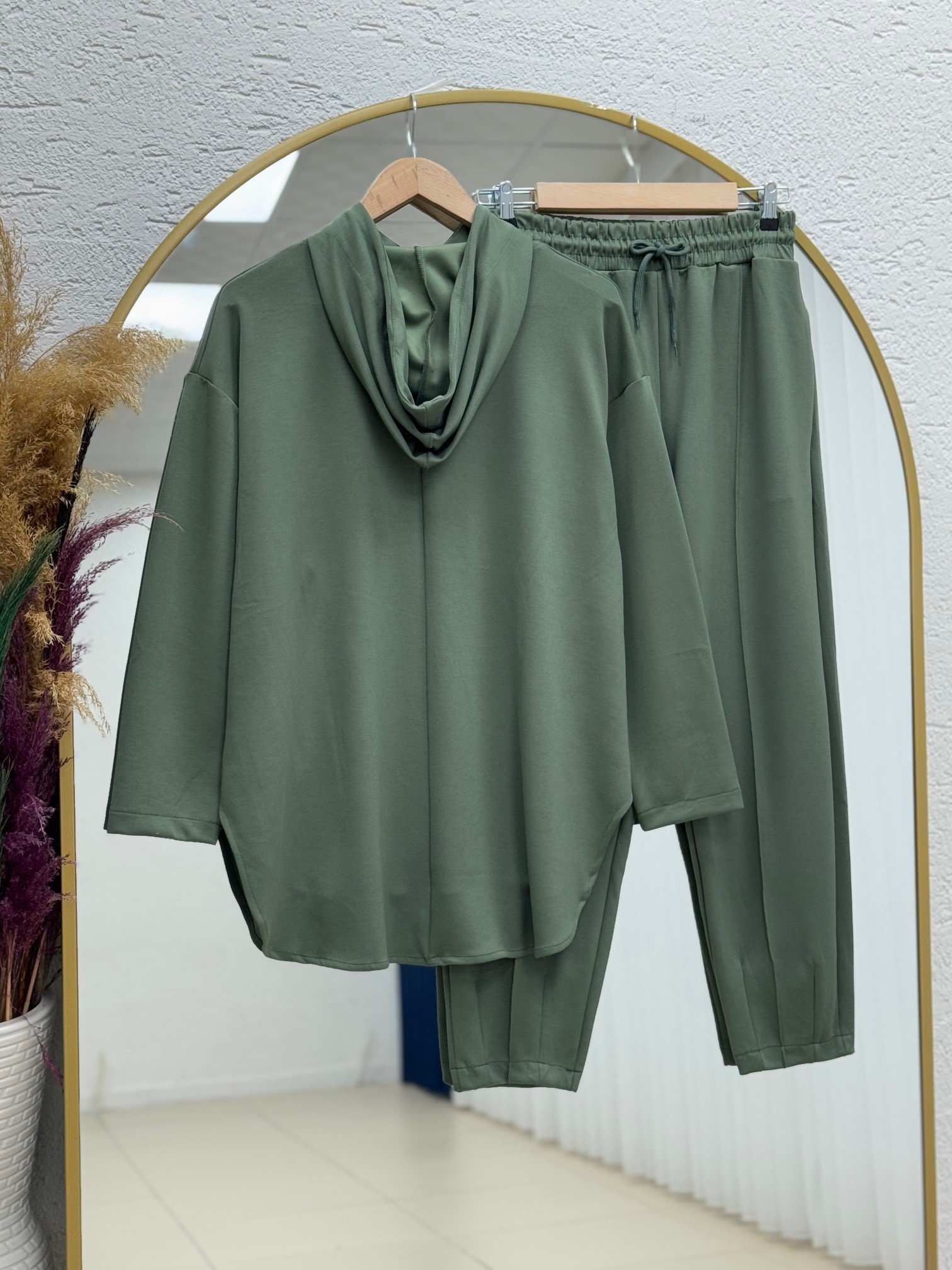 Bemista Kapşonlu Çıtçıtlı  Yanı Yırtmaçlı Pantolonlu Takım-MA8329 Haki