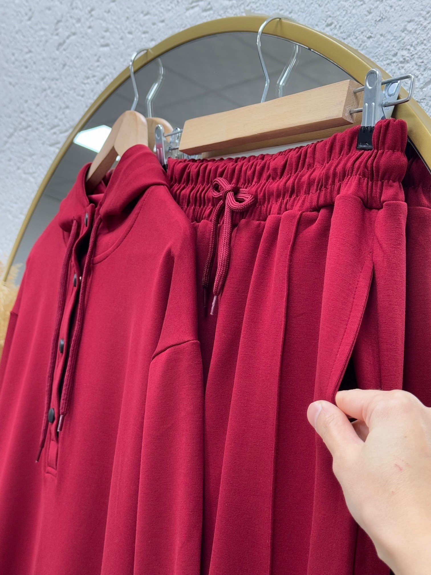 Bemista Kapşonlu Çıtçıtlı  Yanı Yırtmaçlı Pantolonlu Takım-MA8329 Bordo