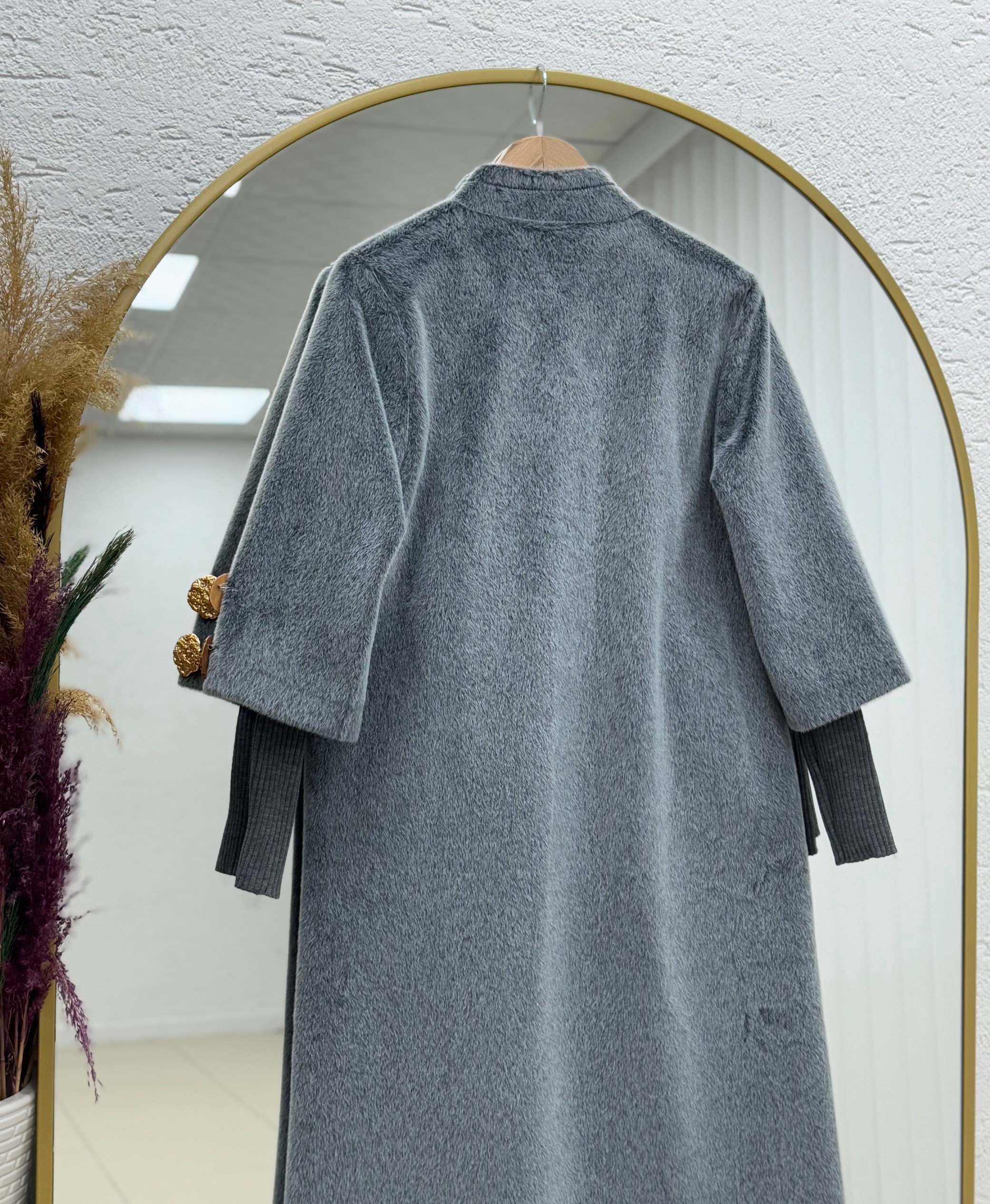 Cameva Kolları Büyük Düğmeli ve Lastikli Çift Cepli Uzun Kaban-BR7958 Gri