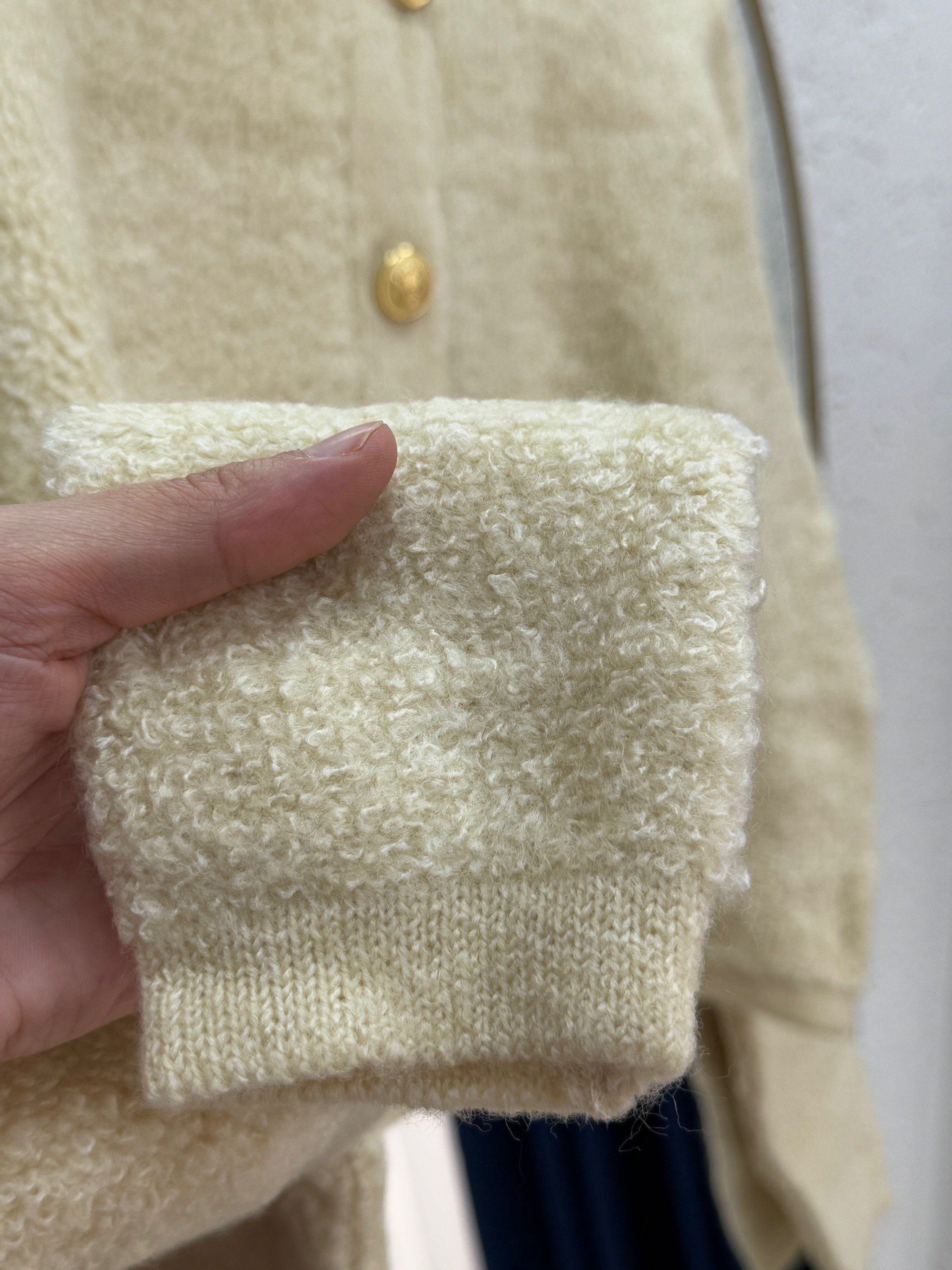 Camuna Gold Düğmeli Mini Peluş Hırka-Zİ5558 Taş