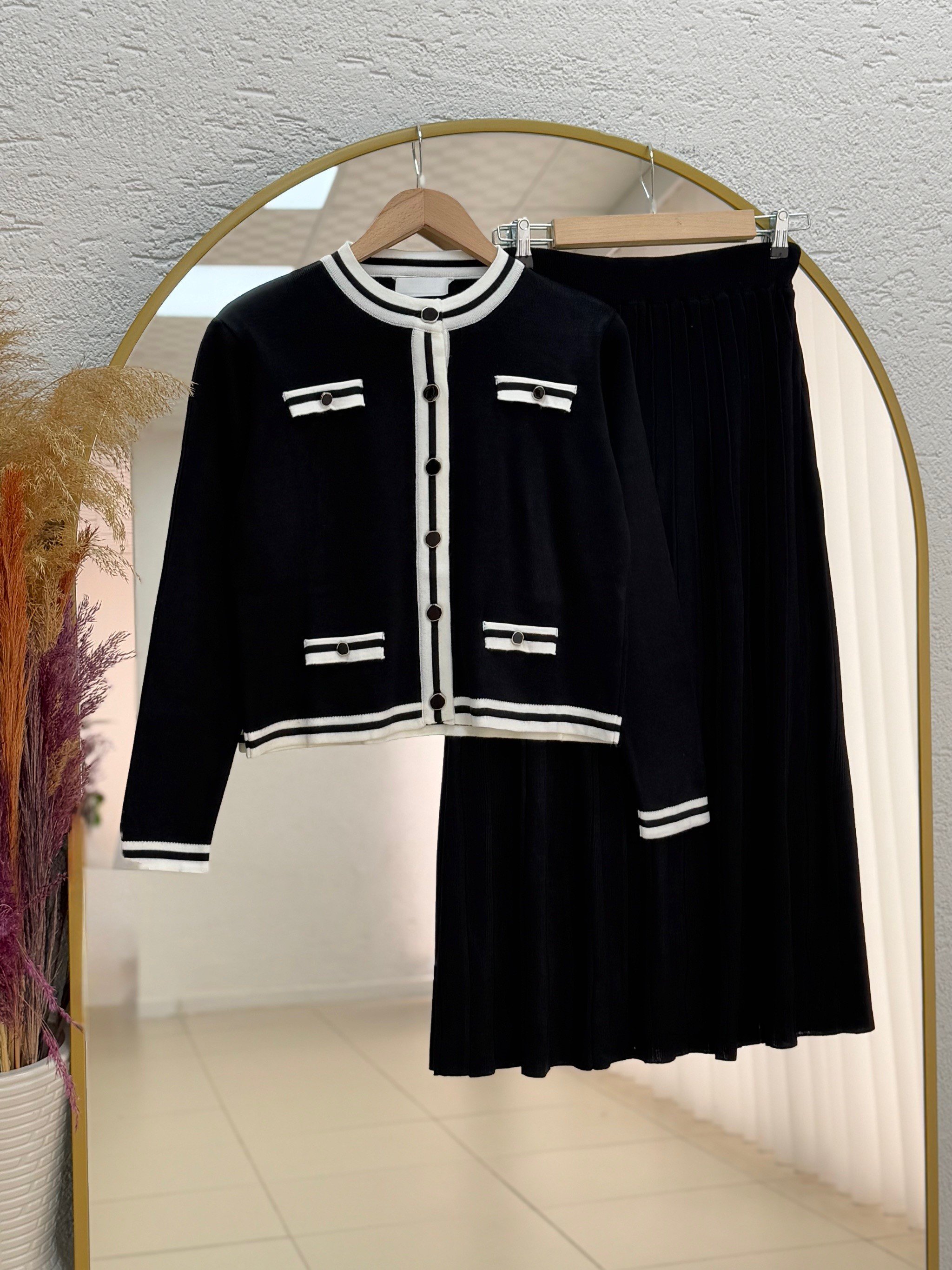 Capita 4 Cep Detaylı Çizgili Eteği Piliseli Takım-KR5001 Siyah