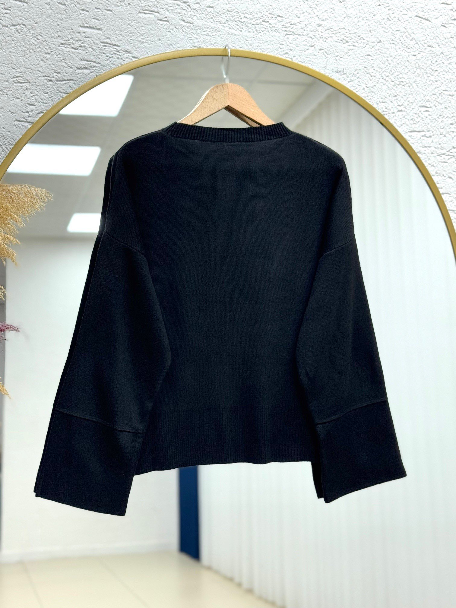 Celyla Kol Ucu Yırtmaçlı Kısa Triko Kazak-KR5021 Siyah