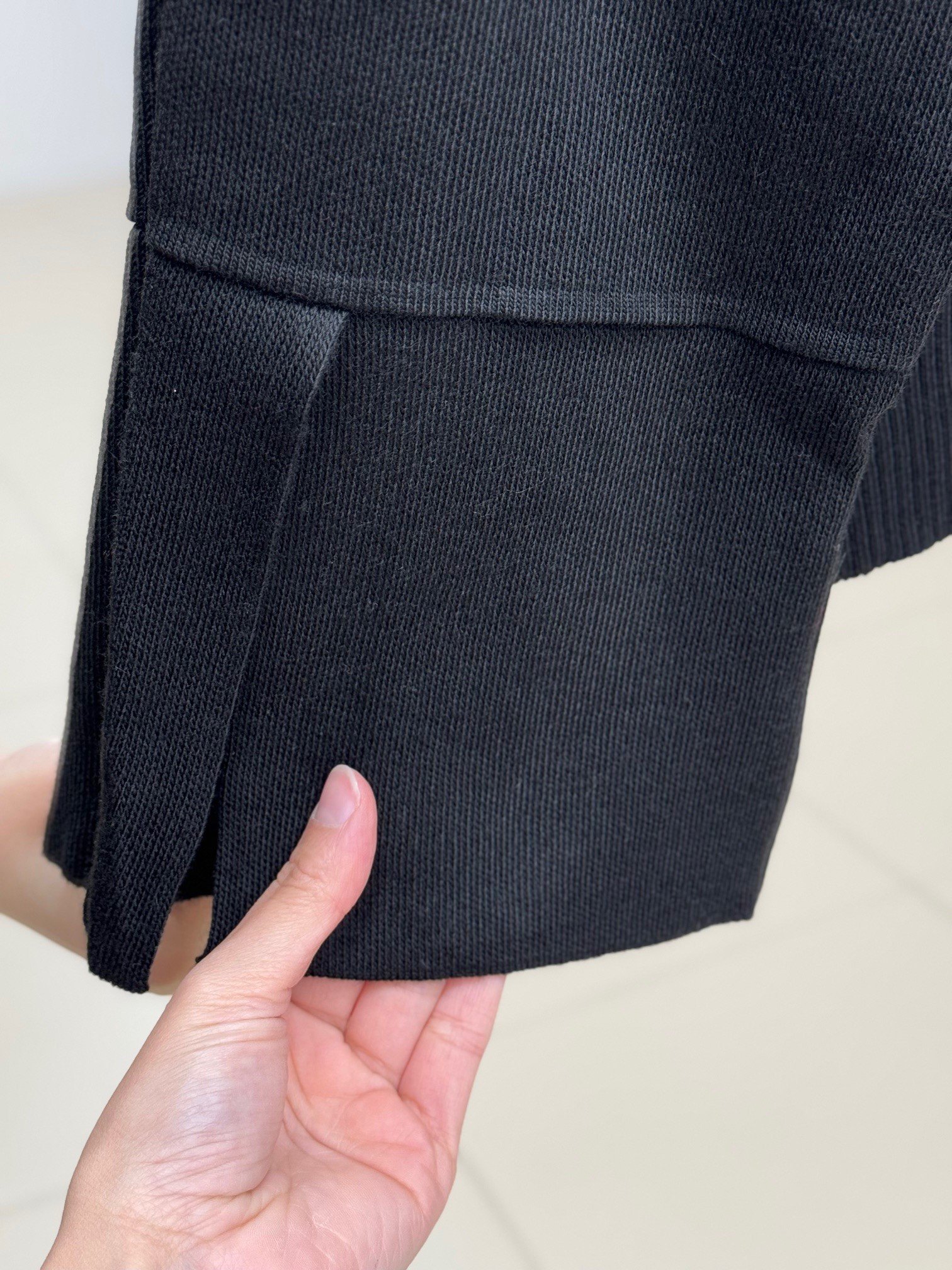 Celyla Kol Ucu Yırtmaçlı Kısa Triko Kazak-KR5021 Siyah