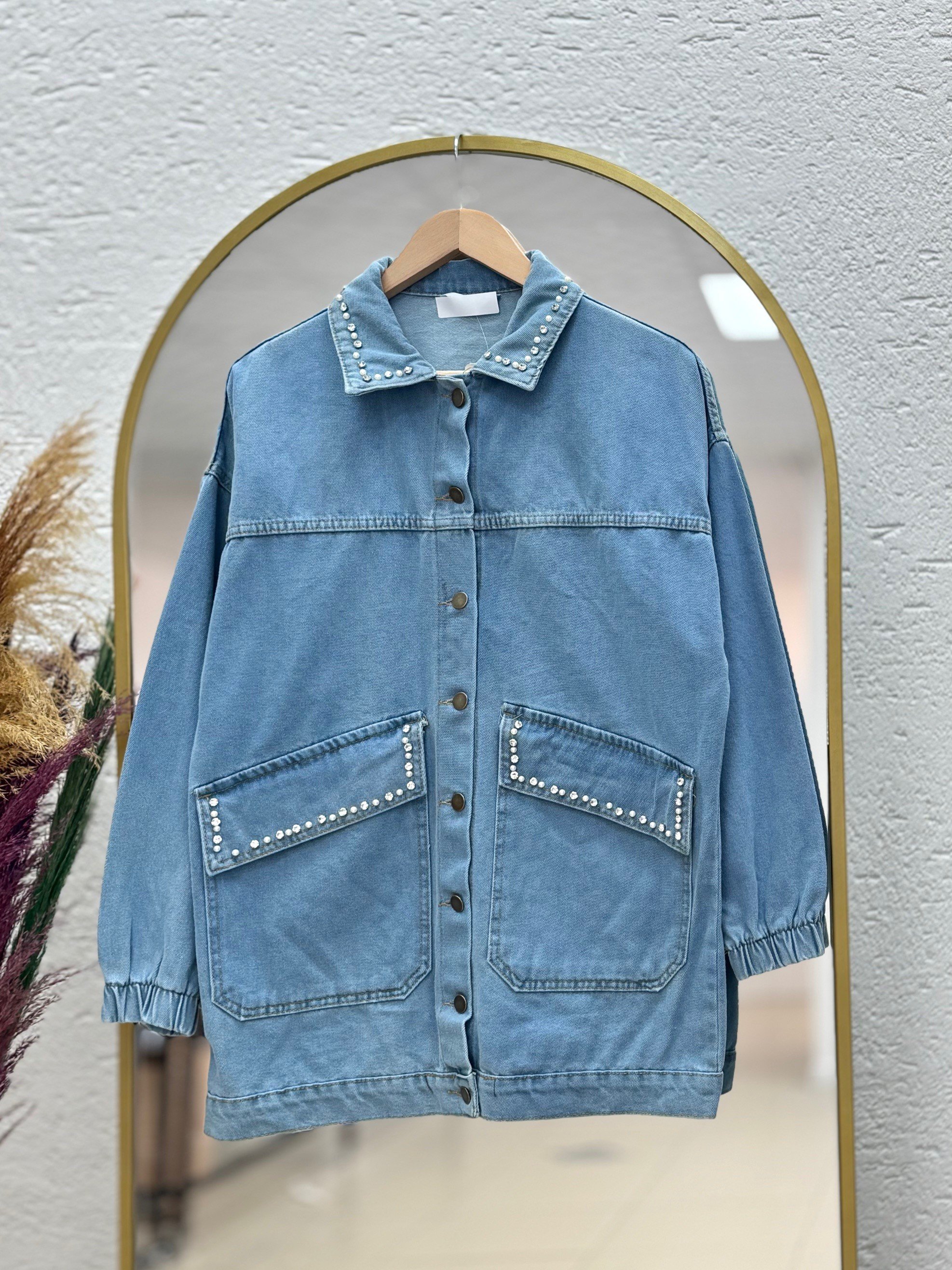 Ceylan Yakası Ve Cebi Taş İşlemeli Kot Ceket-LS1455 Mavi