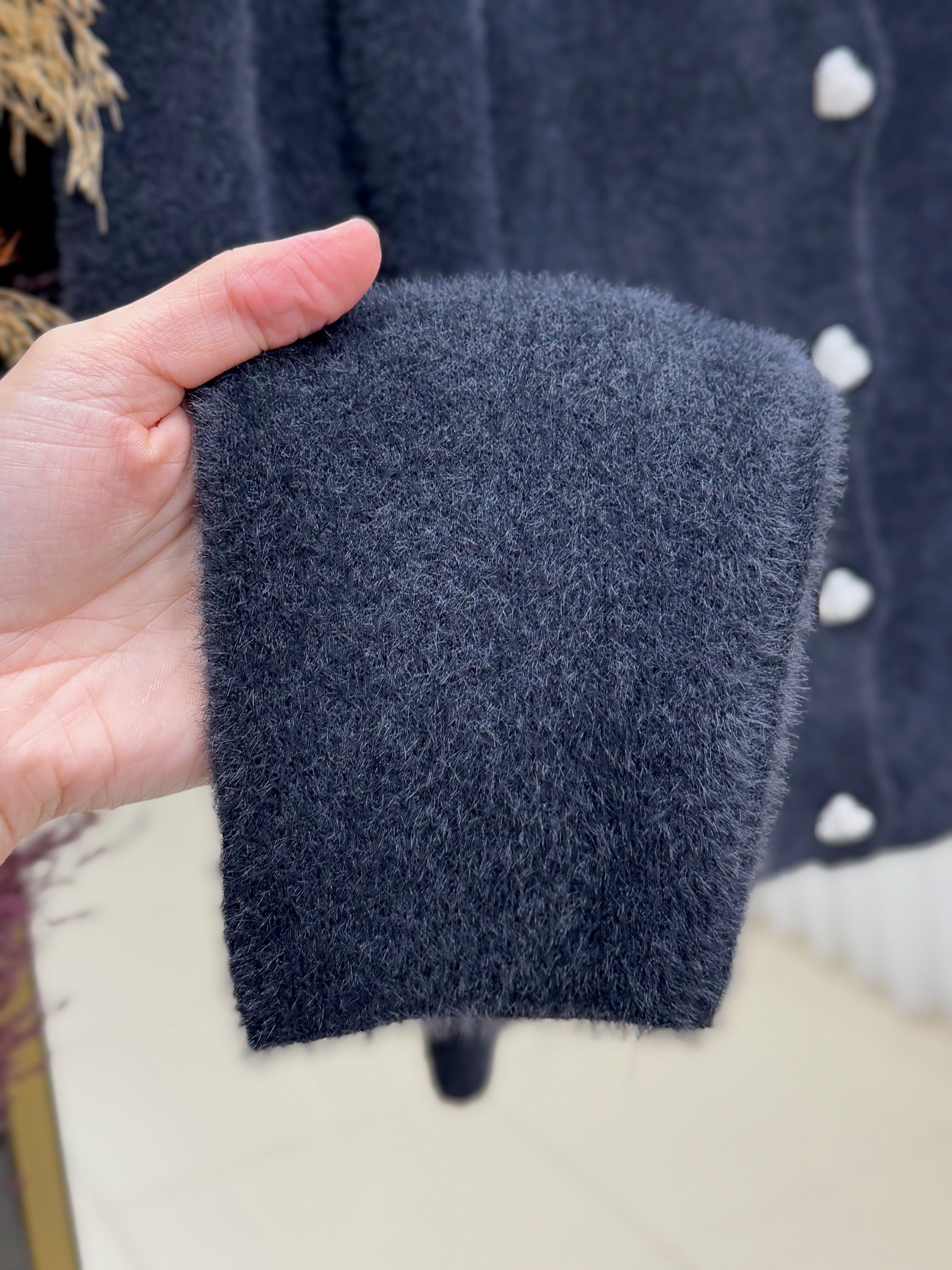 Davuna Kalp Düğmeli Mini Hırka-KR3194 Siyah