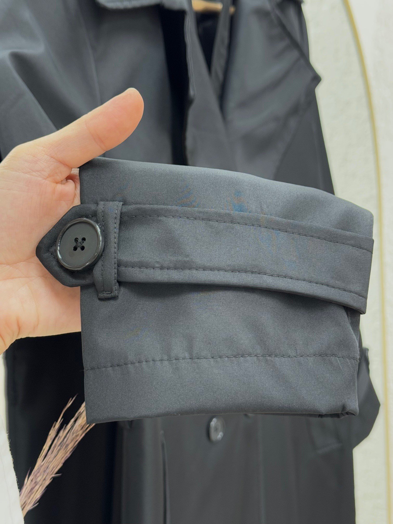 Dorera Kol Ucu Ve Önü Düğmeli Bağlamalı Trenç-ZŞ6002 Siyah