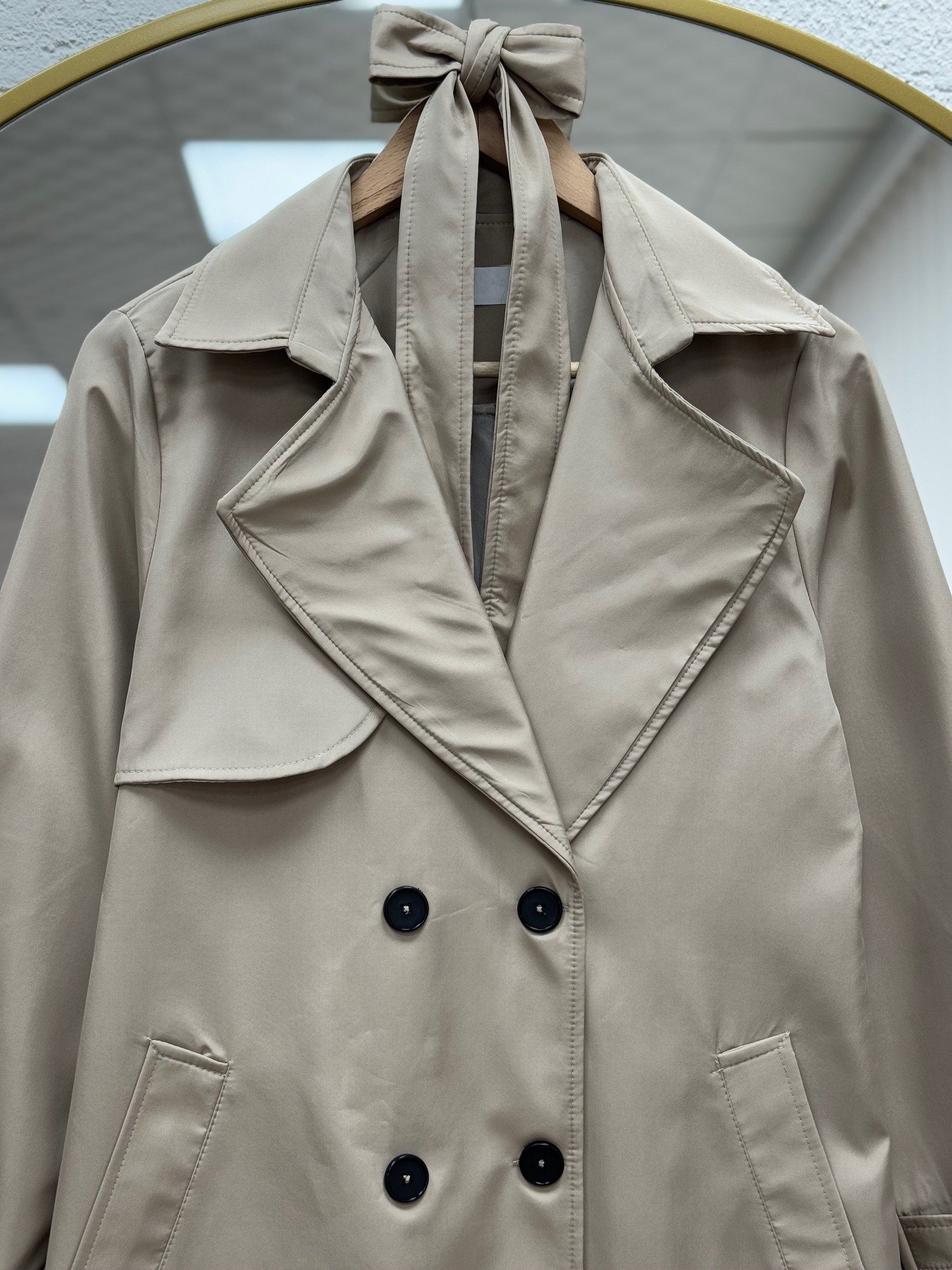 Dorera Kol Ucu Ve Önü Düğmeli Bağlamalı Trenç-ZŞ6002 Taş