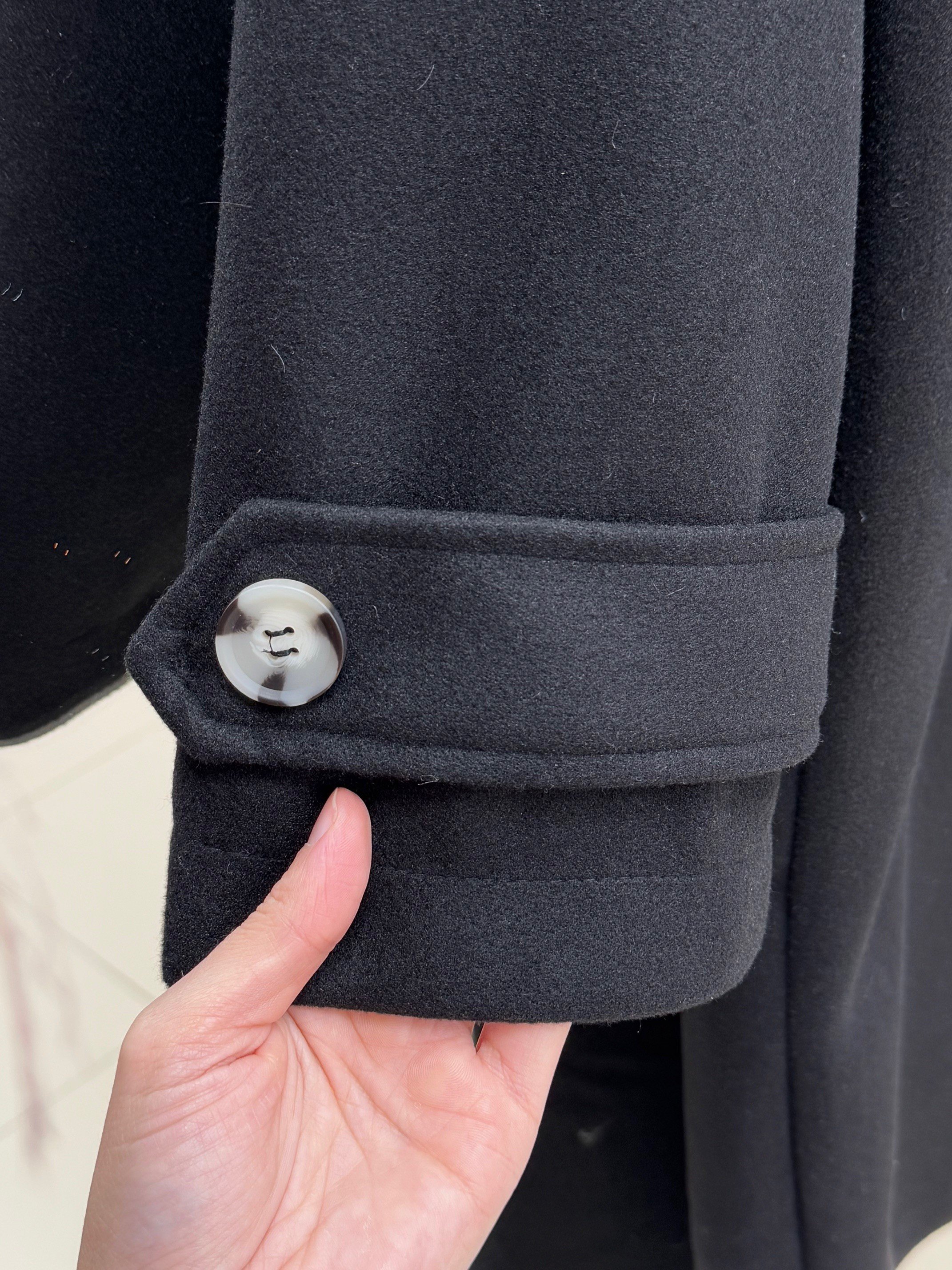 Efrat Kol Apoletli Kemerli Astarlı Kaban-BN8666 Siyah