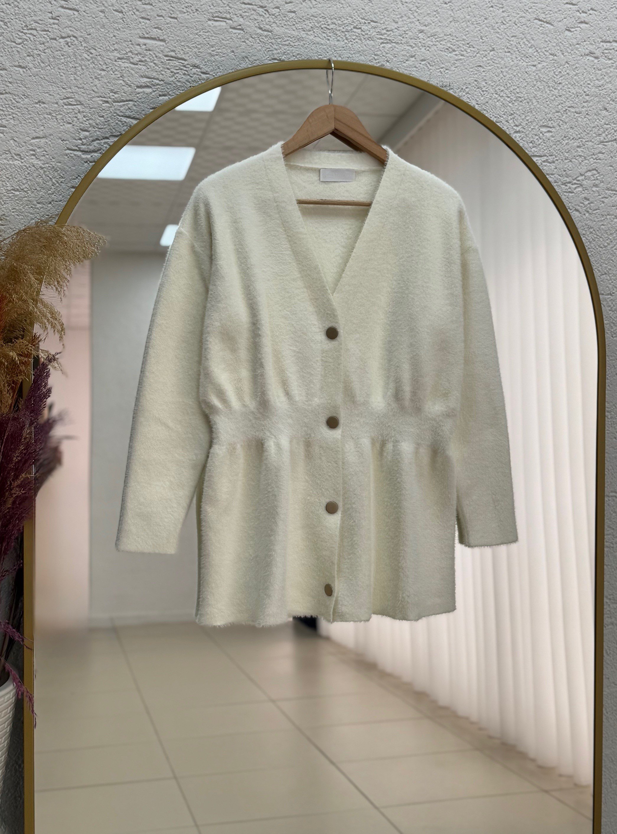 Elina Gold Düğmeli Beli Sahte Kemerli Hırka-KR5026 Beyaz