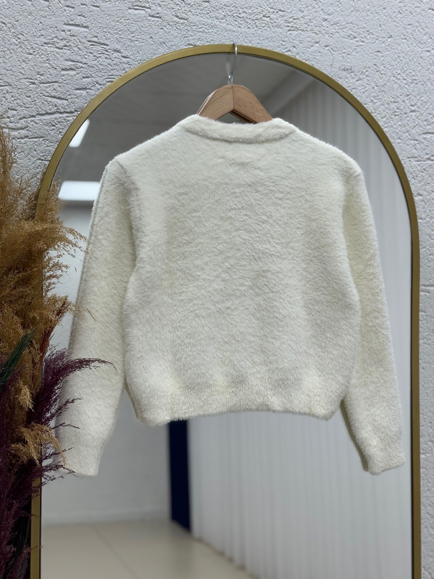 Feruna Papatya Düğmeli Tüylü Peluş Mini Hırka-Zİ5559 Ekru