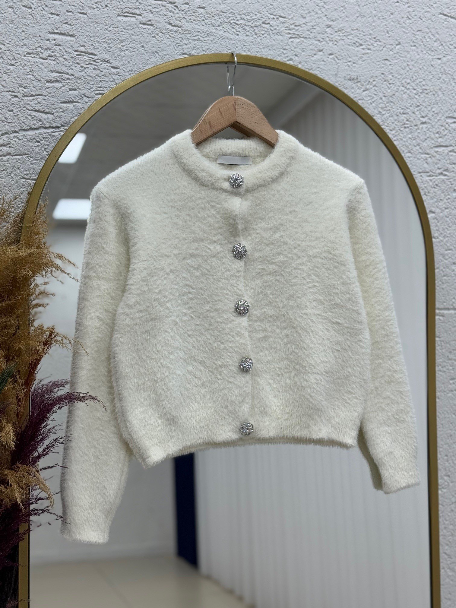 Feruna Papatya Düğmeli Tüylü Peluş Mini Hırka-Zİ5559 Ekru