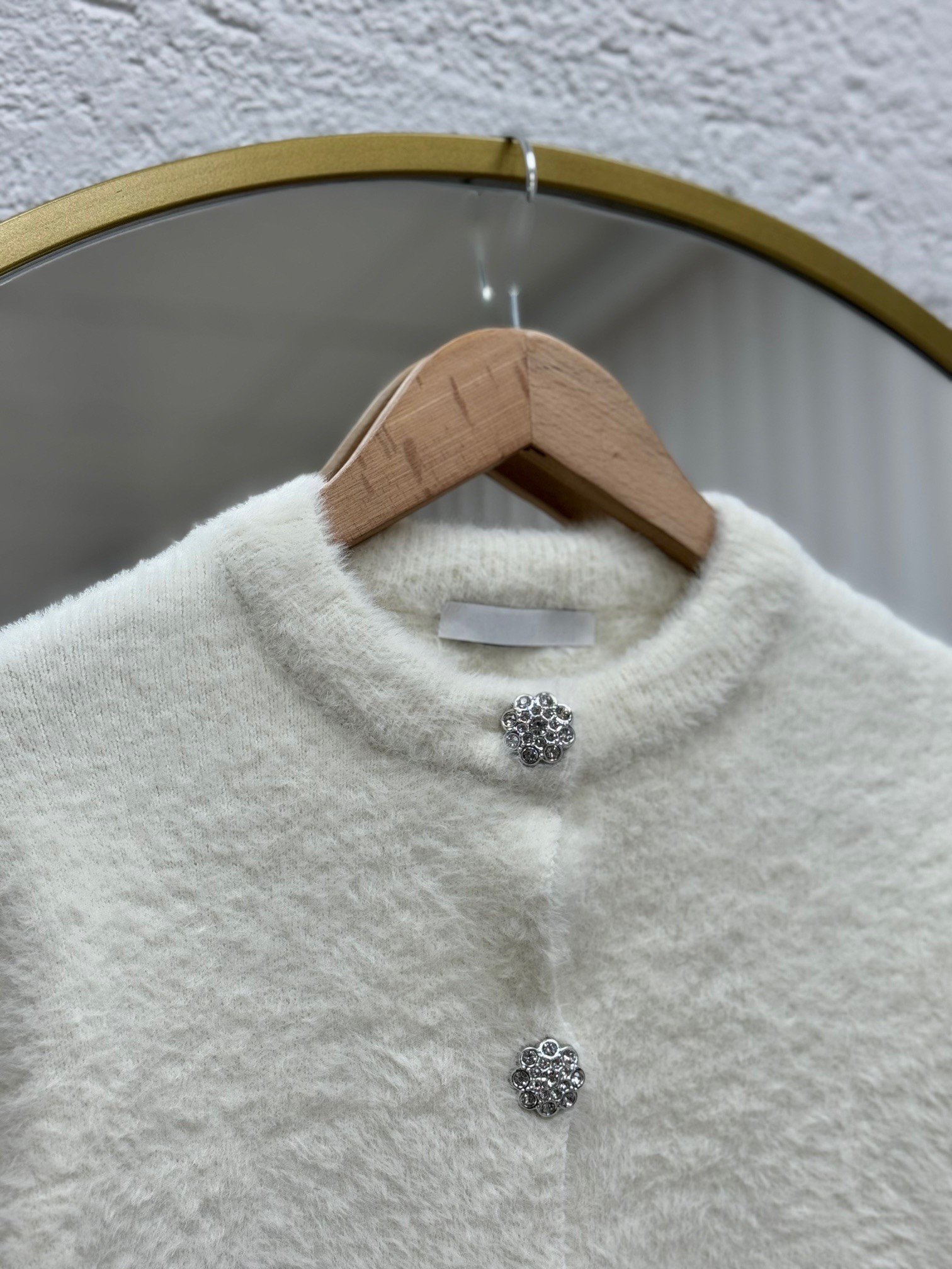 Feruna Papatya Düğmeli Tüylü Peluş Mini Hırka-Zİ5559 Ekru