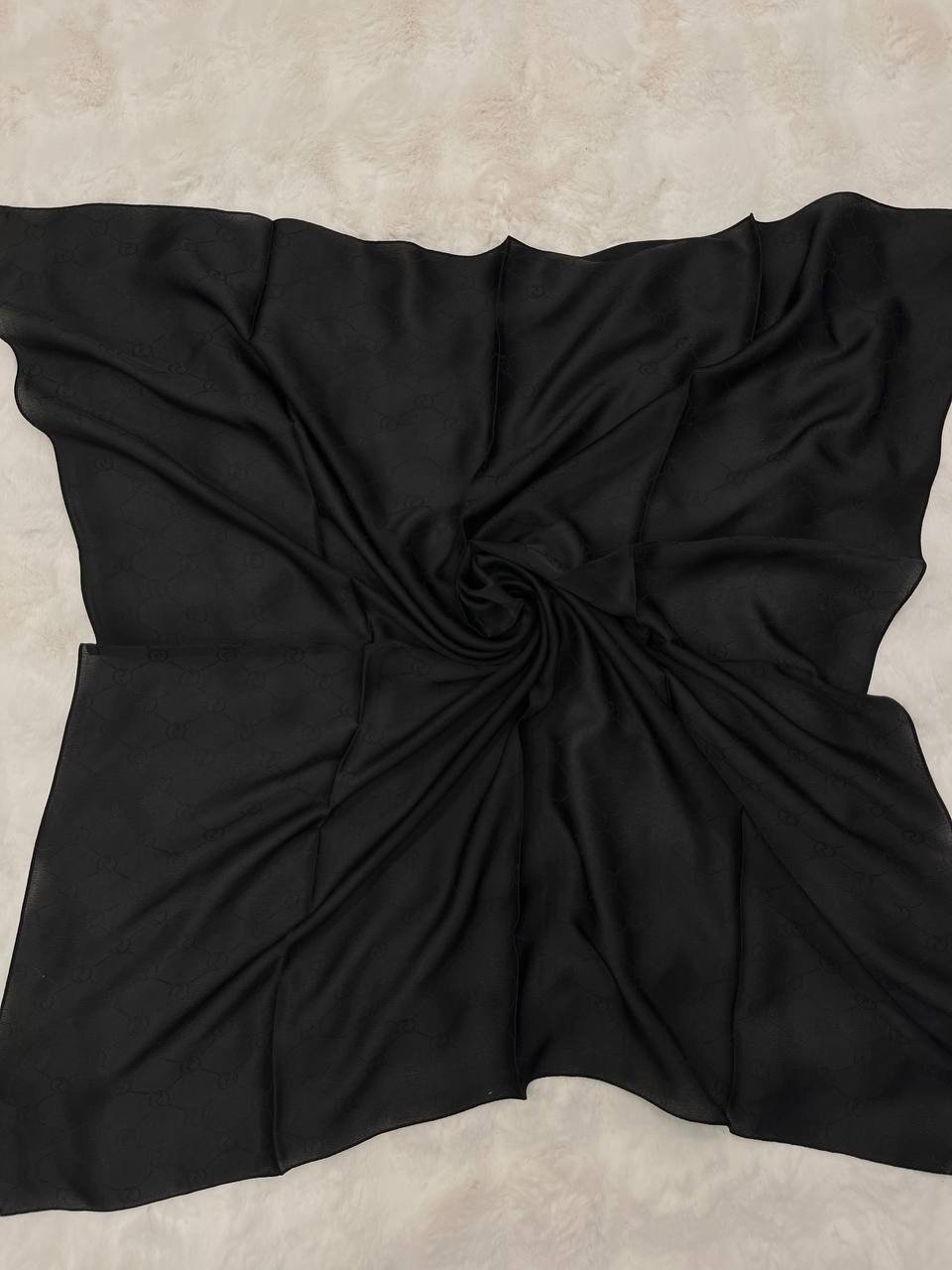 Hatice Işıltı Eşarp Siyah