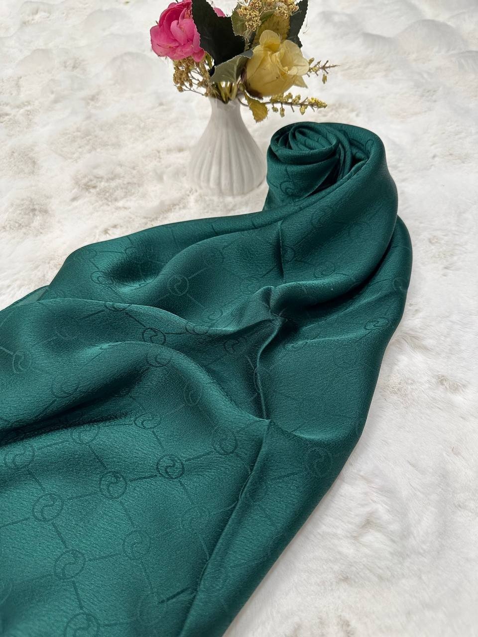 Hatice Işıltı Eşarp Zümrüt Yeşili