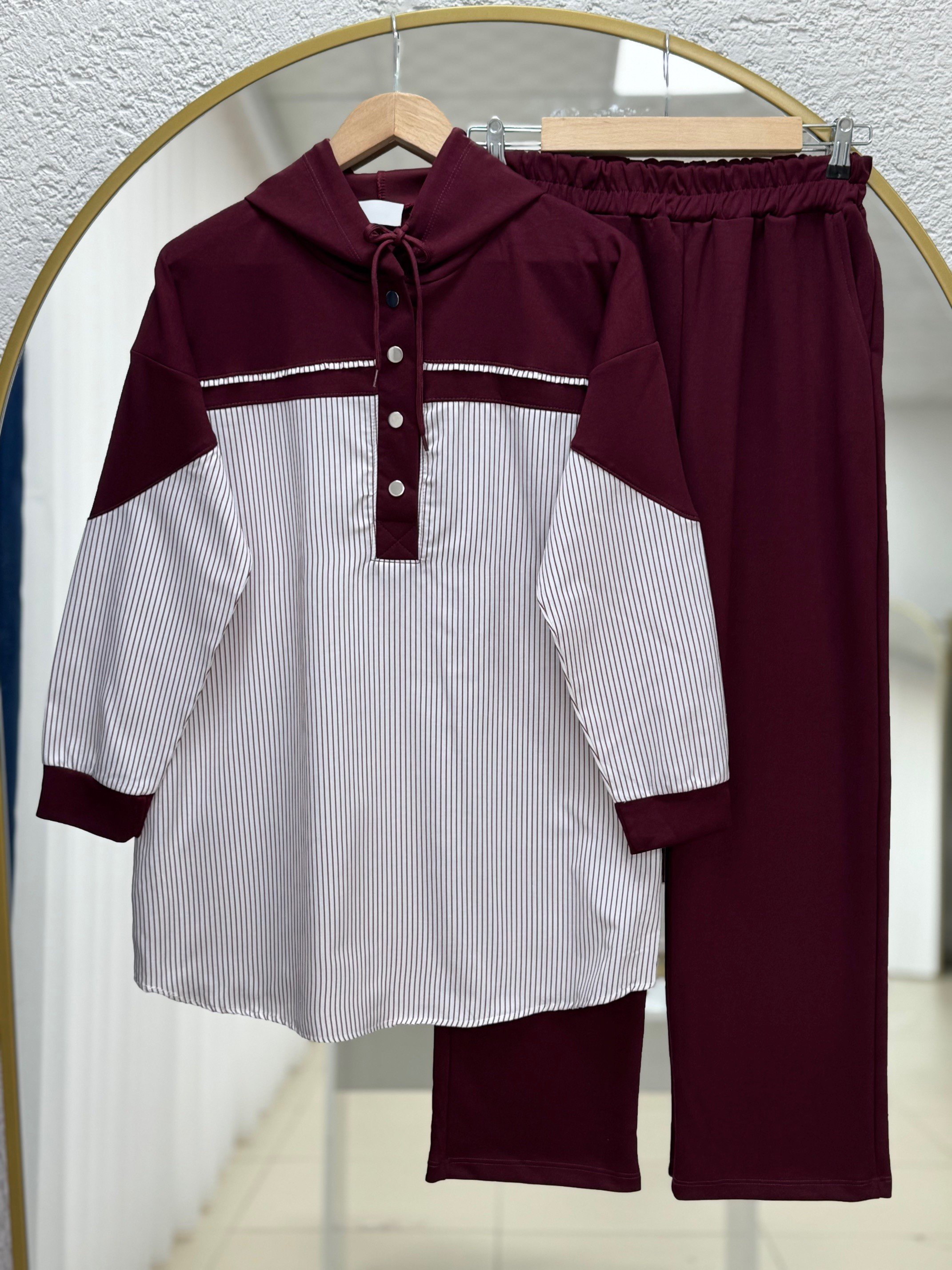 Lamoria Çıtçıt Detay Çizgi Garnili Pantolonlu Takım-NA3414 Bordo
