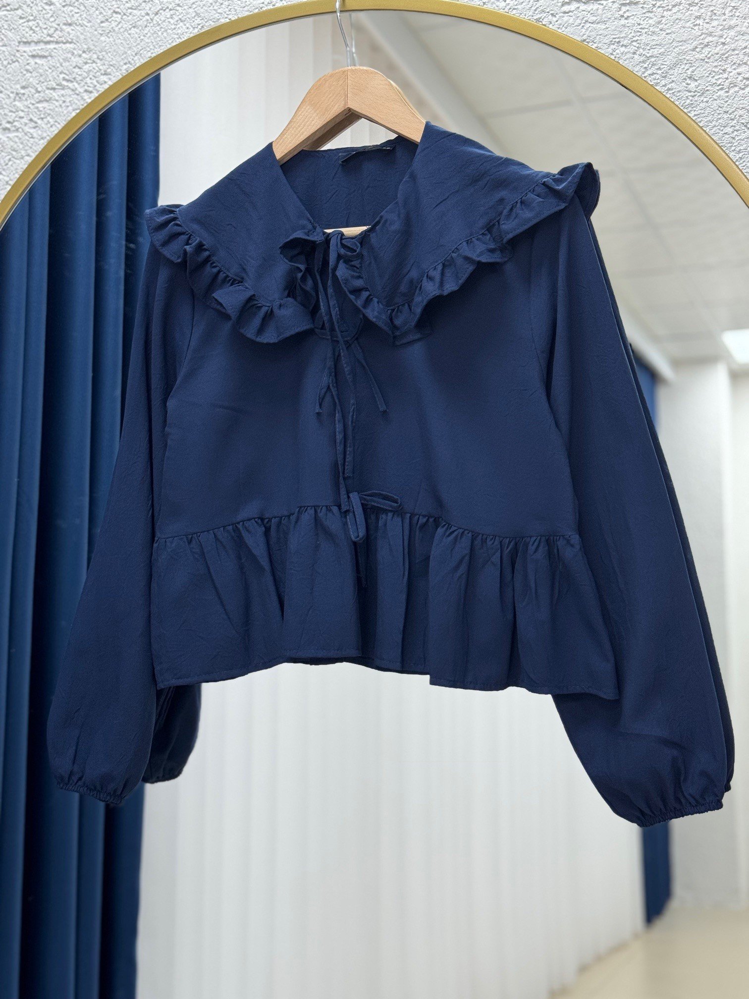 Lunisa Yaka Fırfırlı Bağcıklı Kat Detaylı Gömlek-TN068 Lacivert