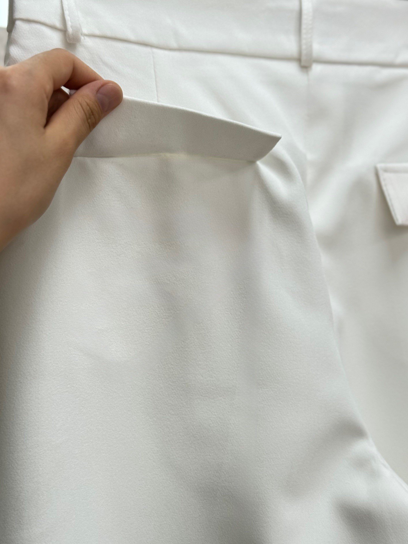 Melita Arka Kapaklı Havuç Paça Kemerli Pantolon-MT5018 Beyaz