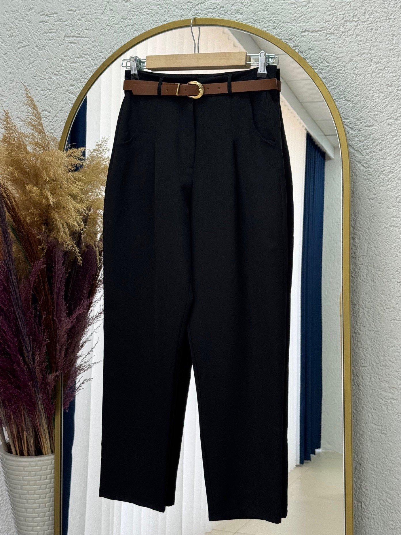 Melita Arka Kapaklı Havuç Paça Kemerli Pantolon-MT5018 Siyah