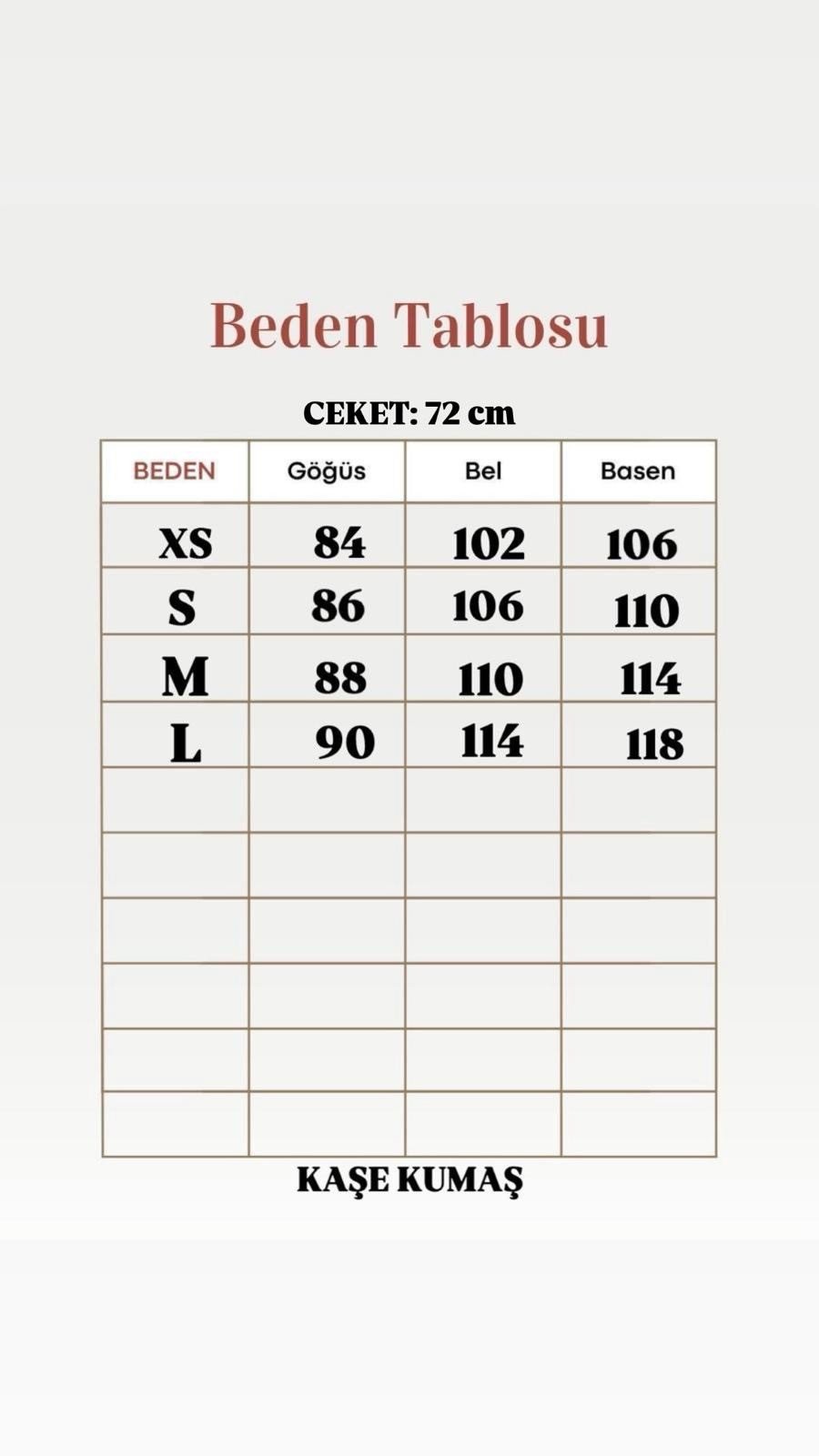 Nila Kolu Kemerli Düğmeli Kısa Kaşe Ceket-KT1890 Siyah