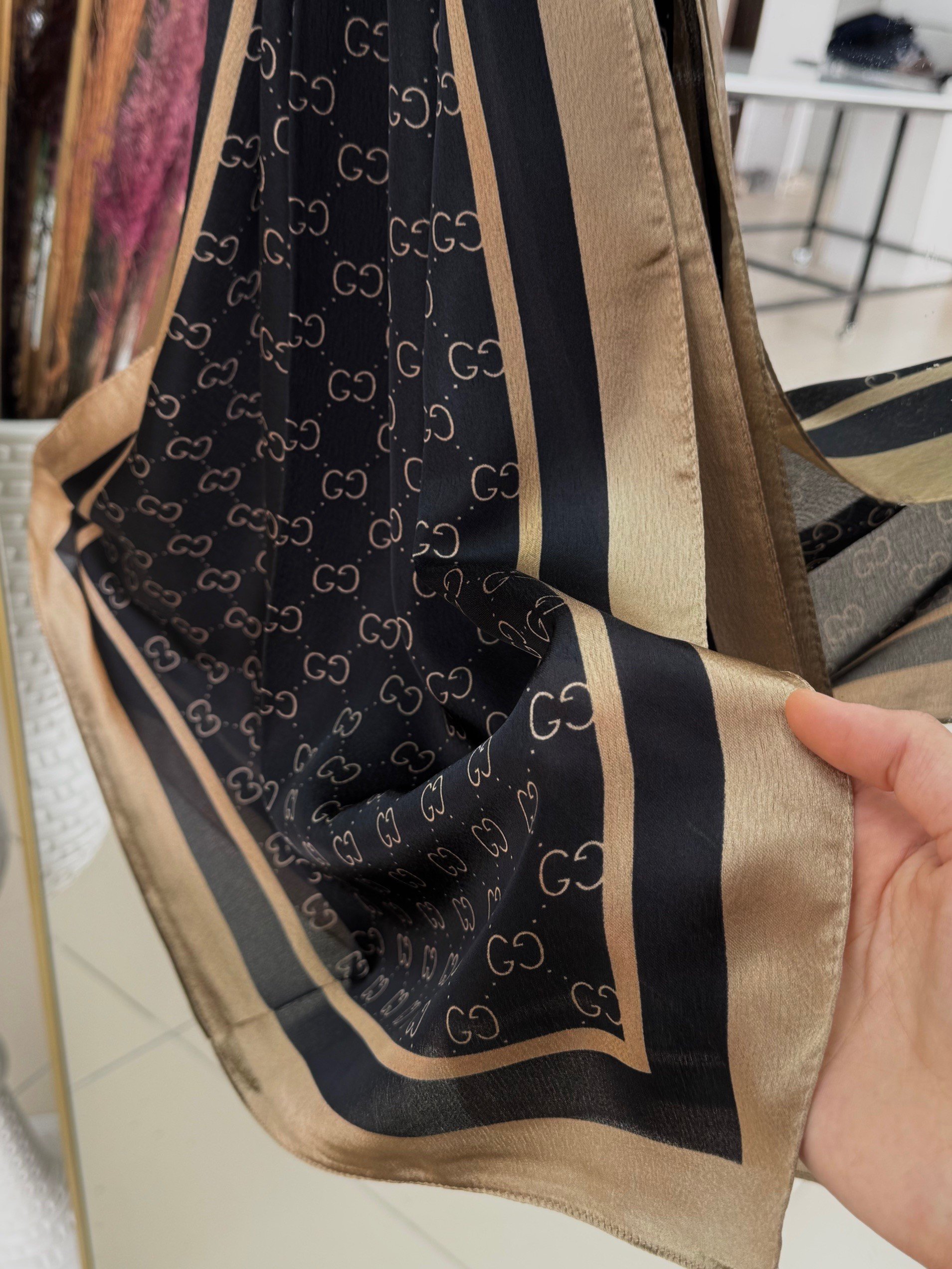 Rosalia Marka Vual Şal Kamel