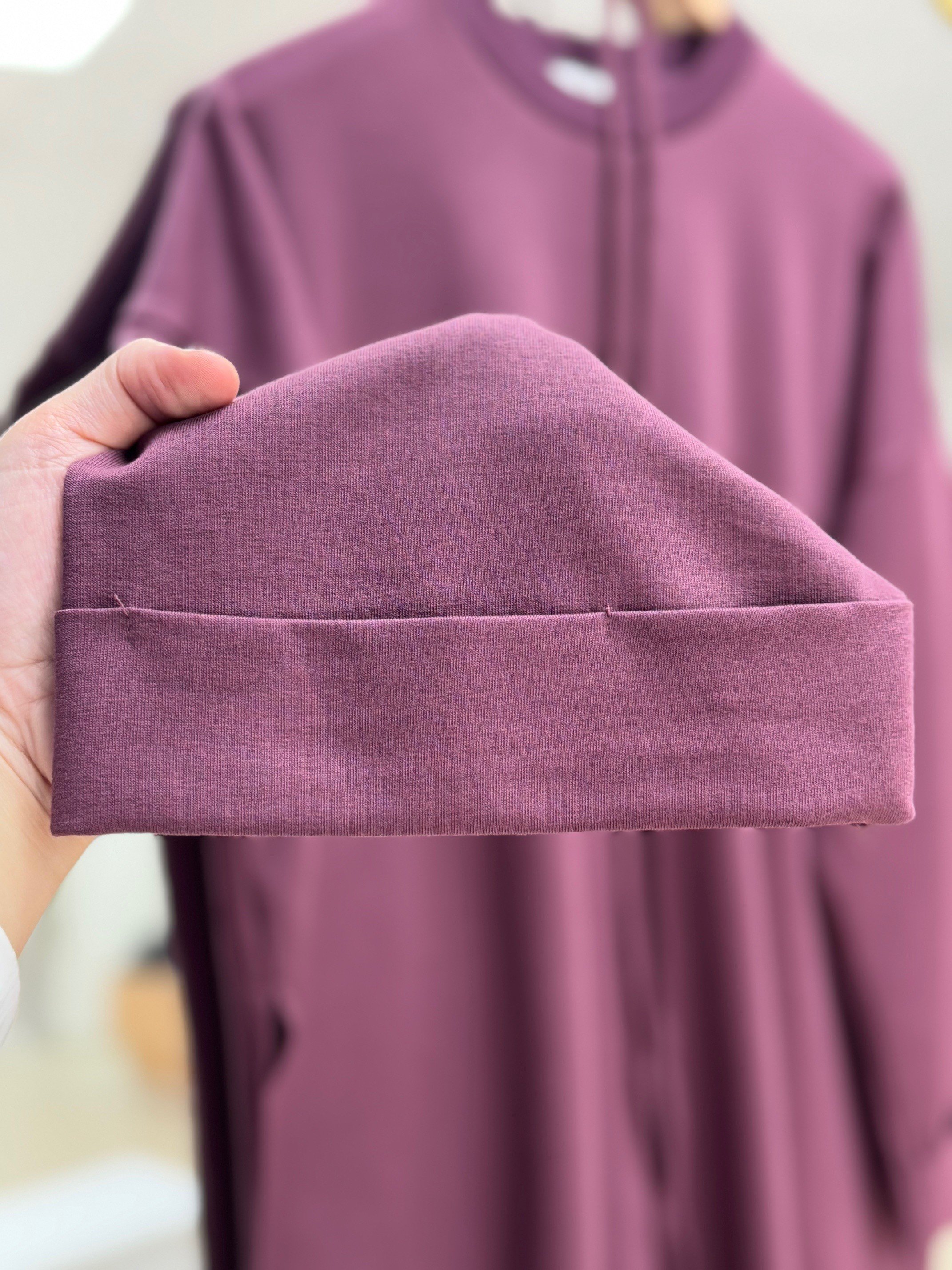 Rukiye Dikiş Detaylı Yırtmaçlı Sweatshirt-EU2755 Mürdüm