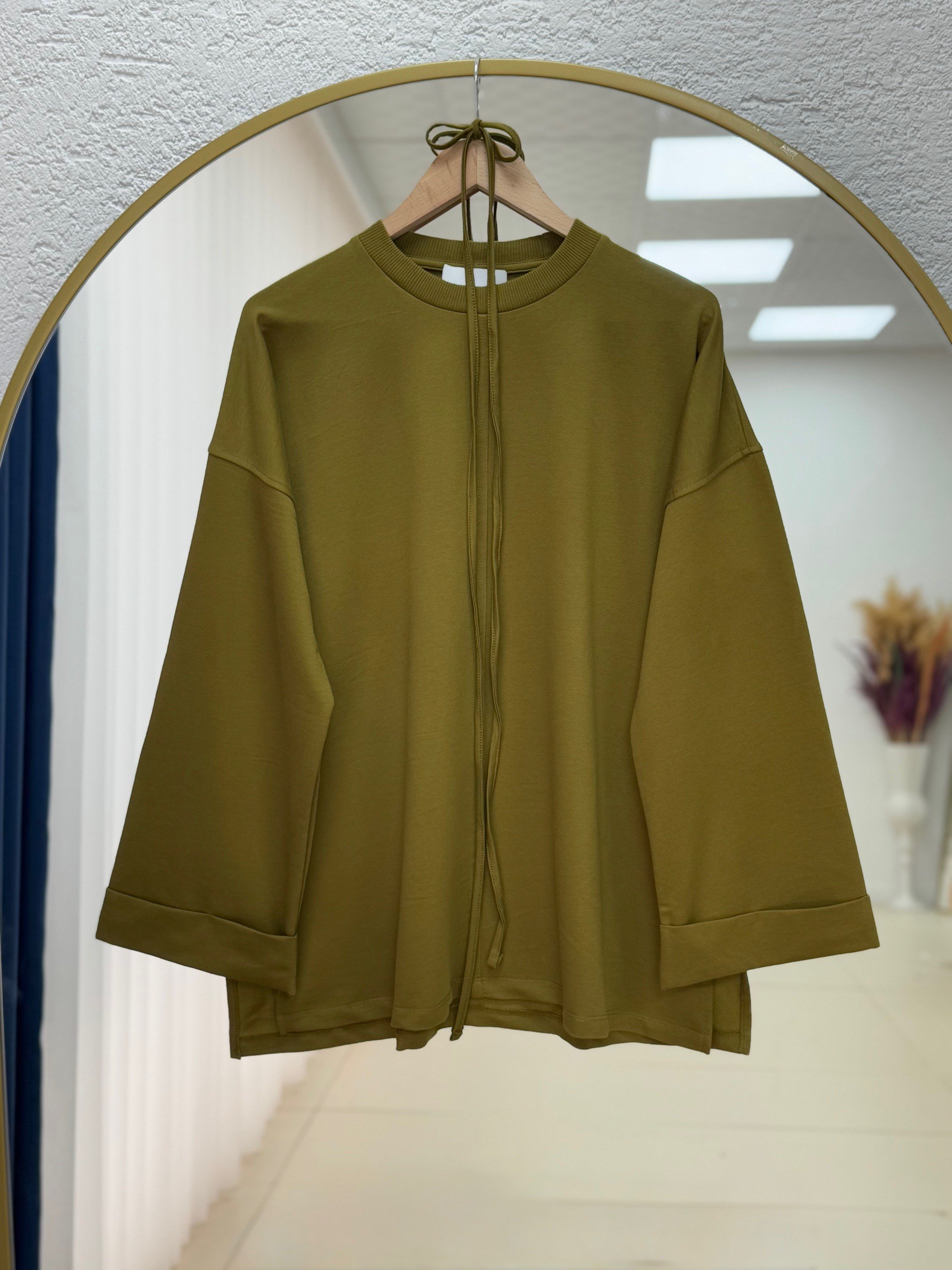 Rukiye Dikiş Detaylı Yırtmaçlı Sweatshirt-EU2755 Yağ Yeşili