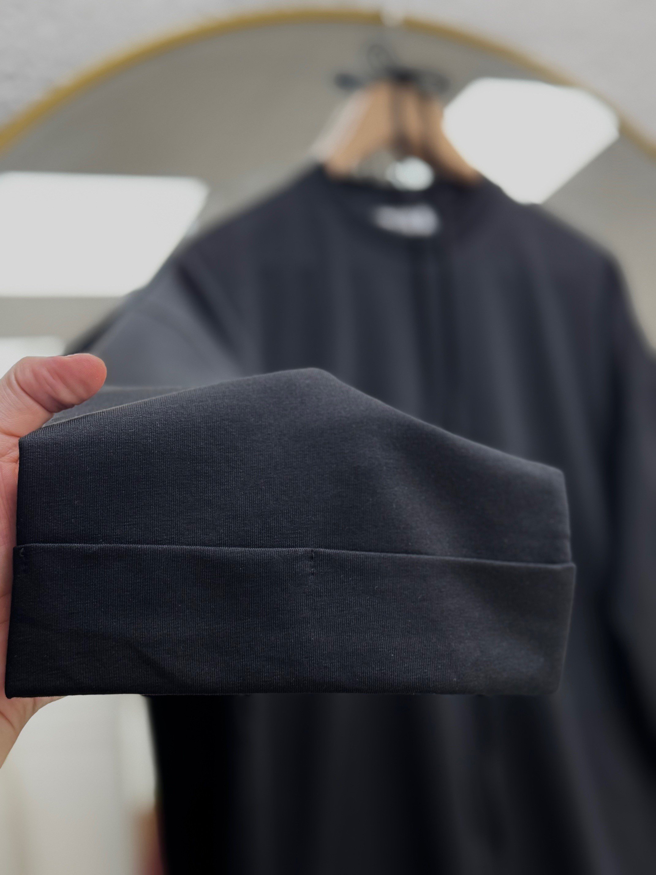Rukiye Dikiş Detaylı Yırtmaçlı Sweatshirt-EU2755 Siyah