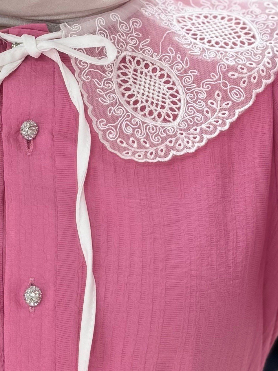 Sorera Yarım Patlı Yaka Dantelli Gofre Elbise-AY8625 Pembe