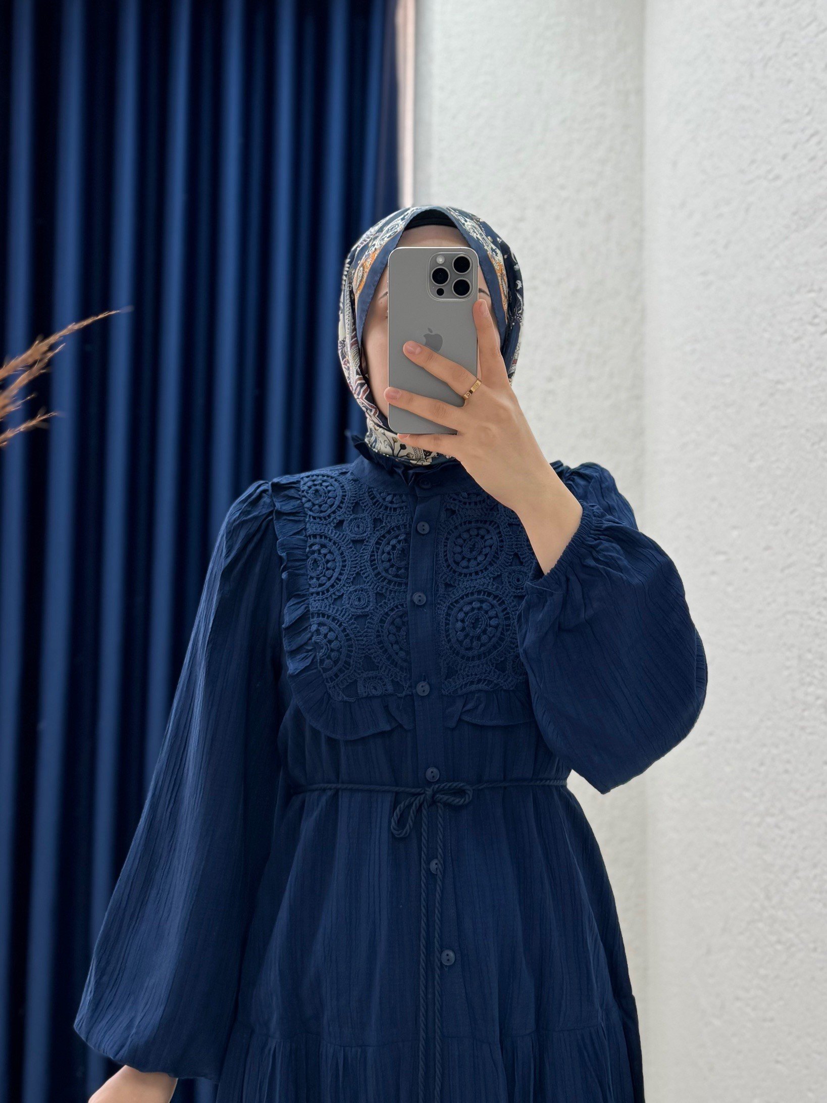 Sorina Önü Dantelli Katkat Detaylı Müslin Elbise-PA9505 Lacivert
