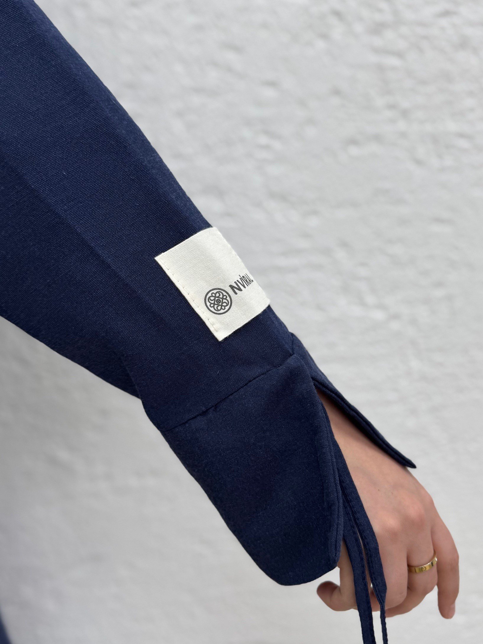 Sultan Kolları İpli Tek Kolu Etiket Aksesuarlı Etekli Takım-EK-H-110-2 Lacivert