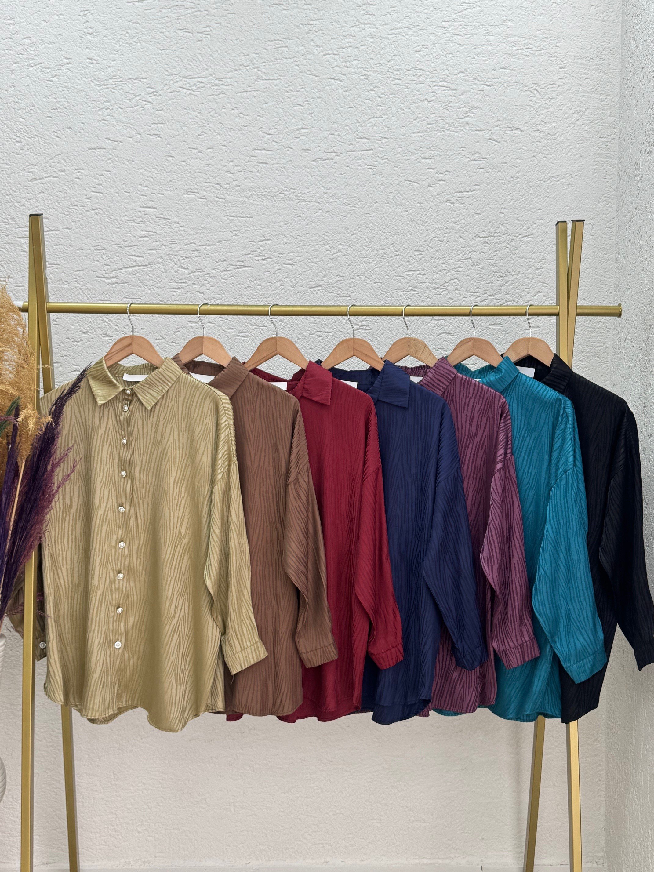 Tesettür Kadın Kendinden Desenli Jakar Gömlek-EL1600 Siyah