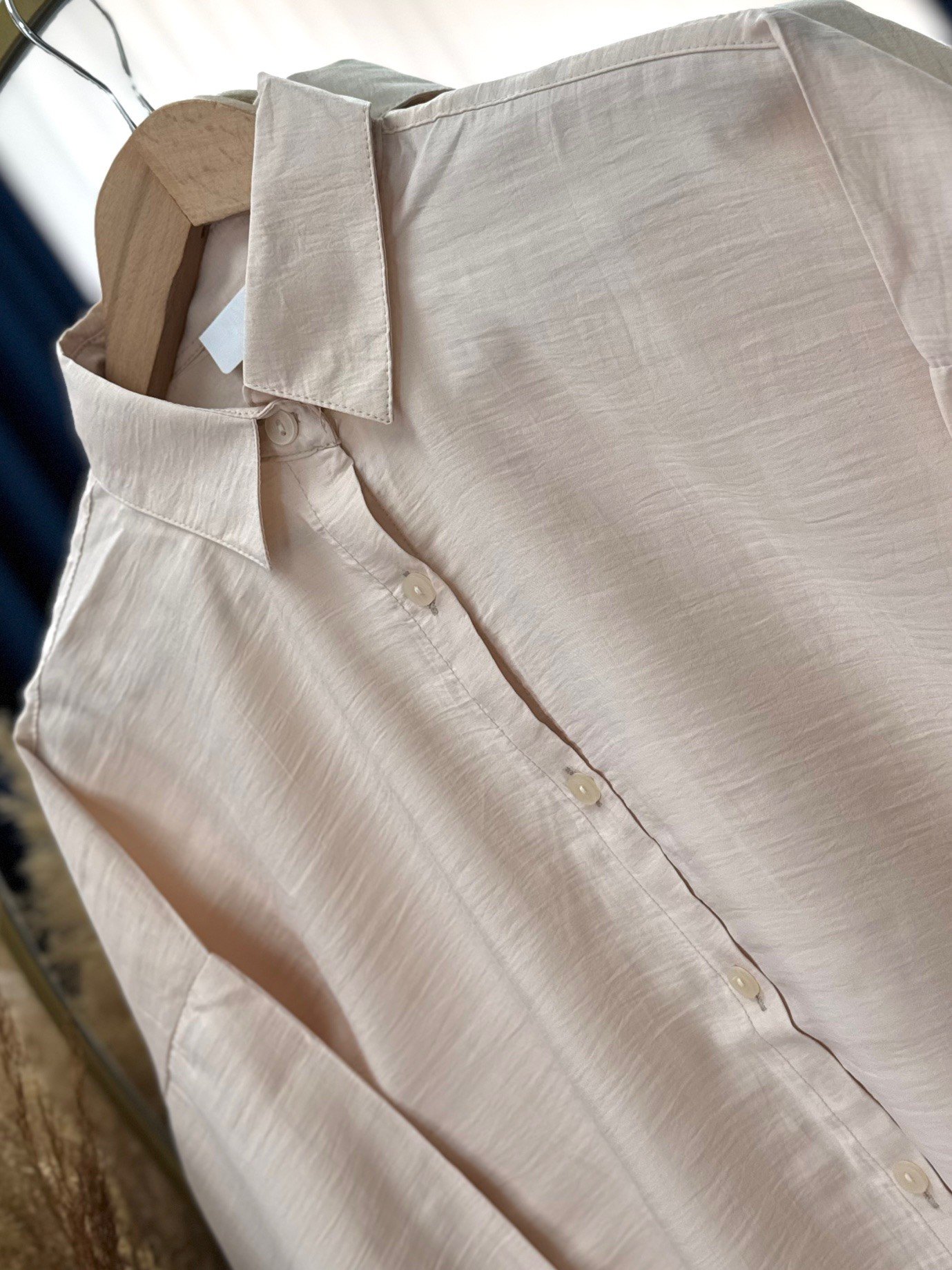 Verona Önü Kısa Arkası Uzun Modal Gömlek-PE215 Taş