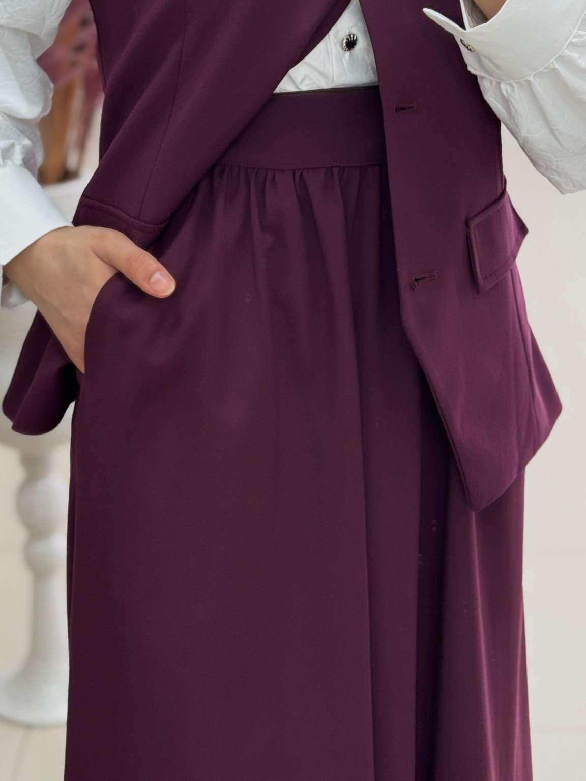 Zenetta Kemeri Zincir Detaylı Astarlı Yelekli İkili Takım-ÜN3000 Bordo