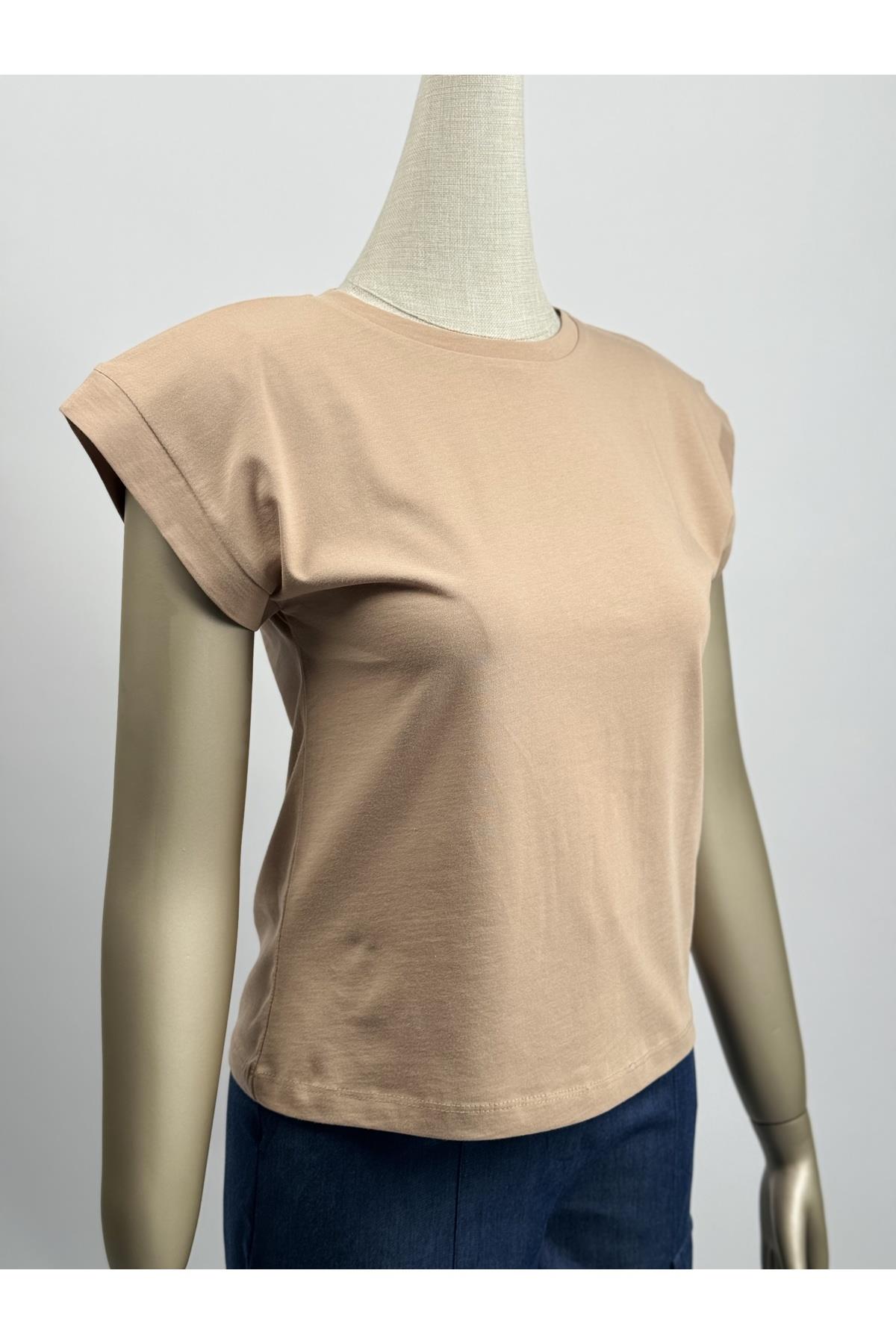 Bej Bisiklet Yaka T-Shirt
