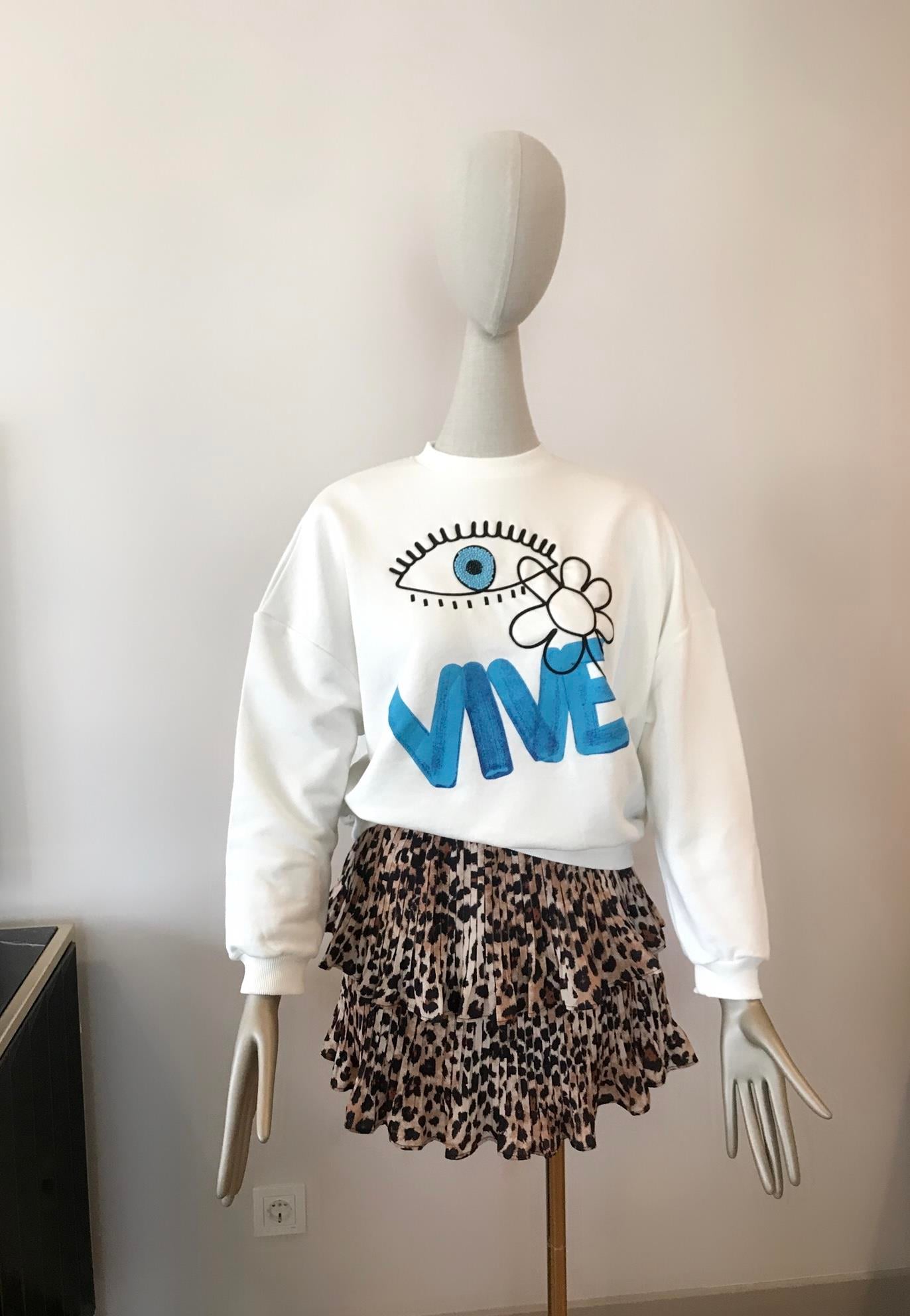 Boncuk İşleme Detaylı Ekru Sweatshirt