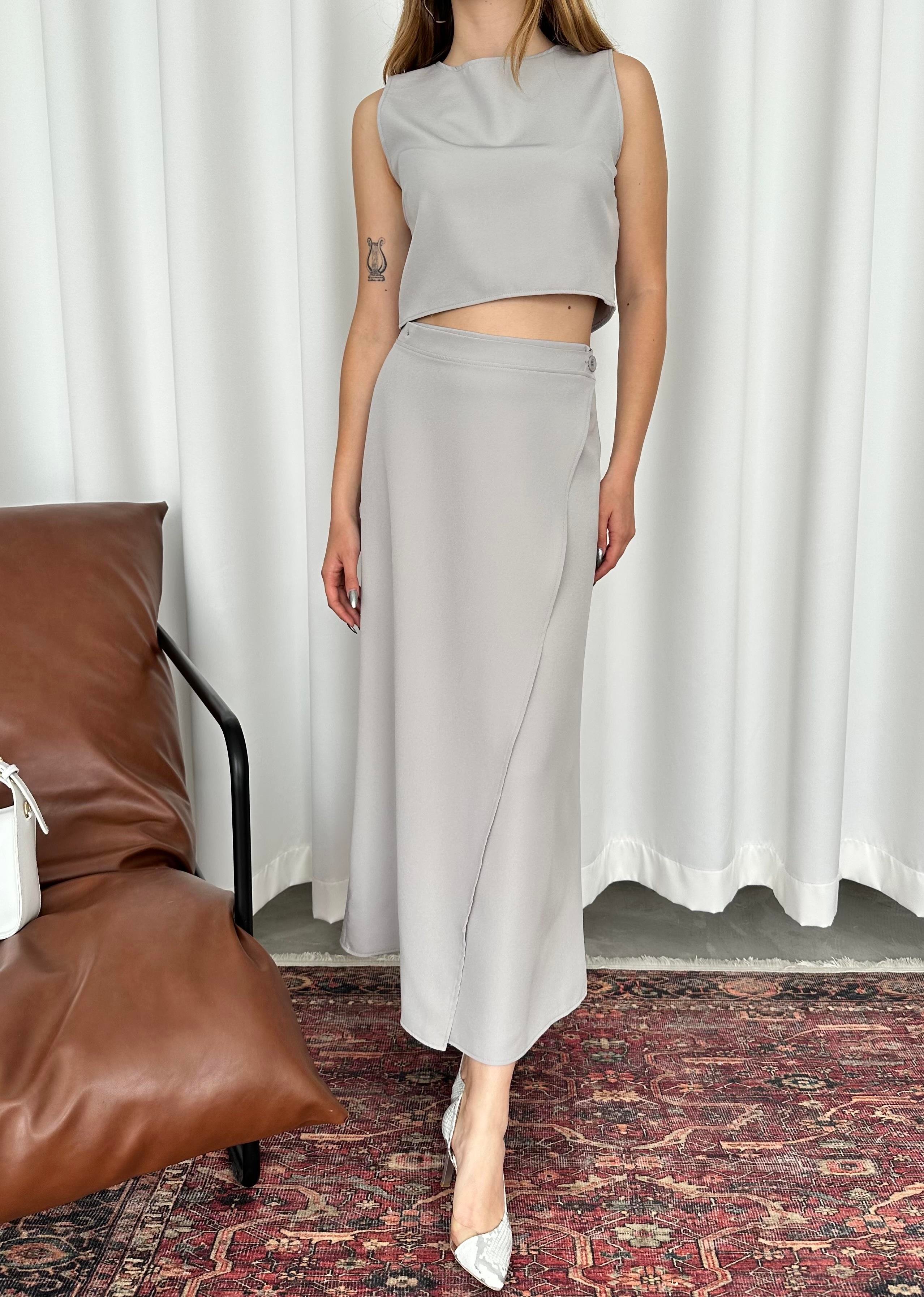 GRİ ETEK CROP TOP TAKIM