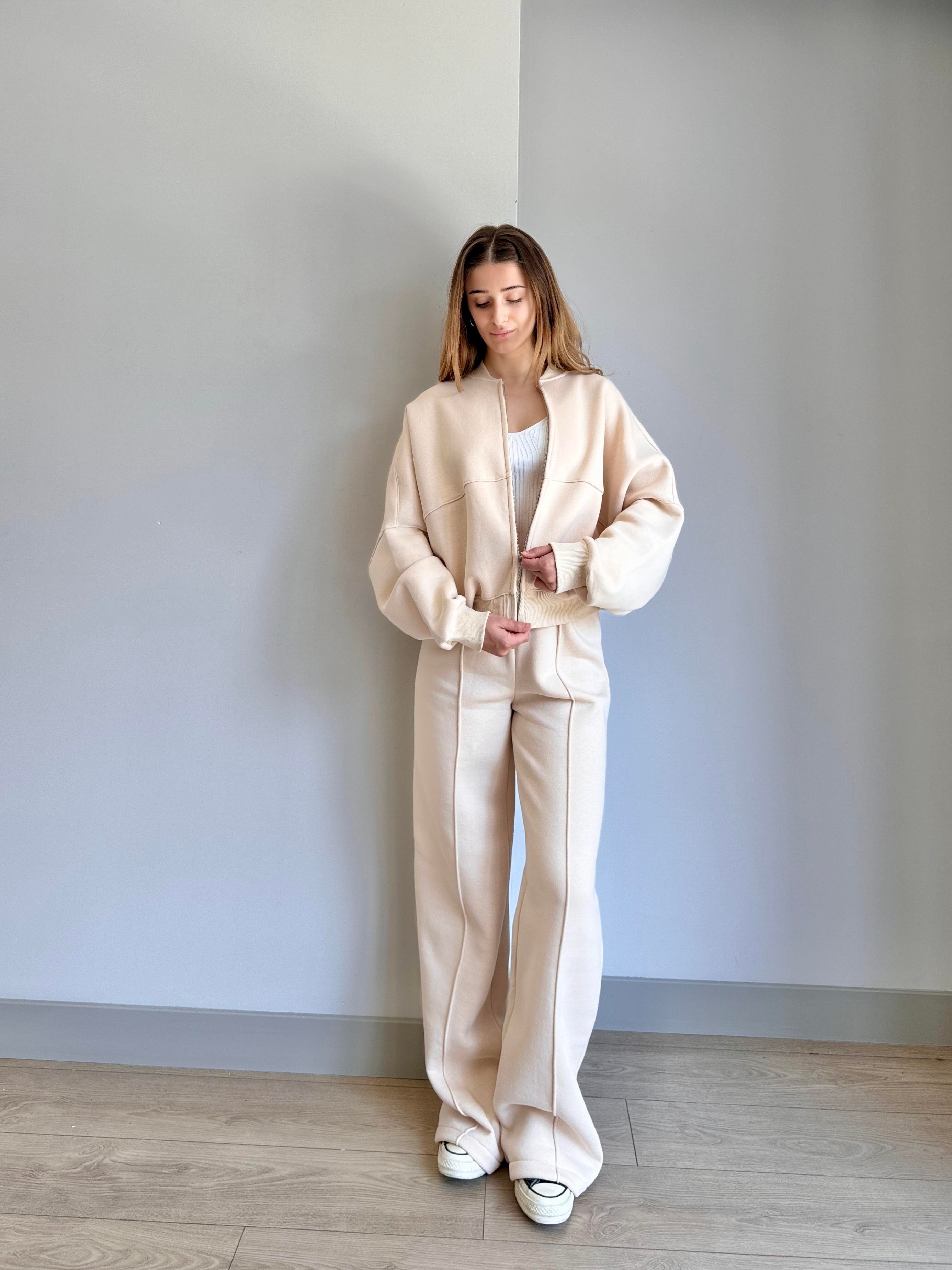 KREM FERMUARLI SWEATSHİRT EŞOFMAN TAKIMI