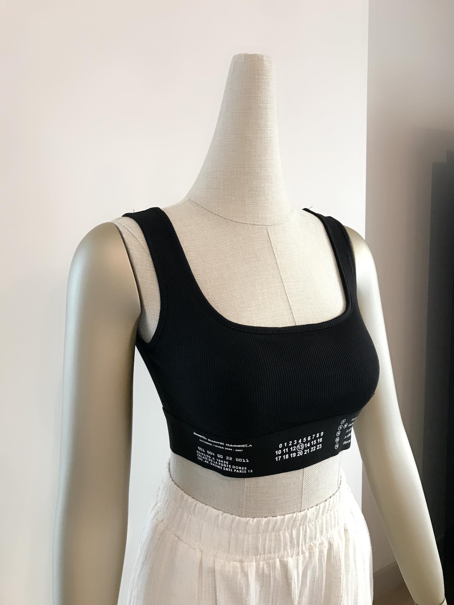 Lastik Detaylı Crop Top Atlet