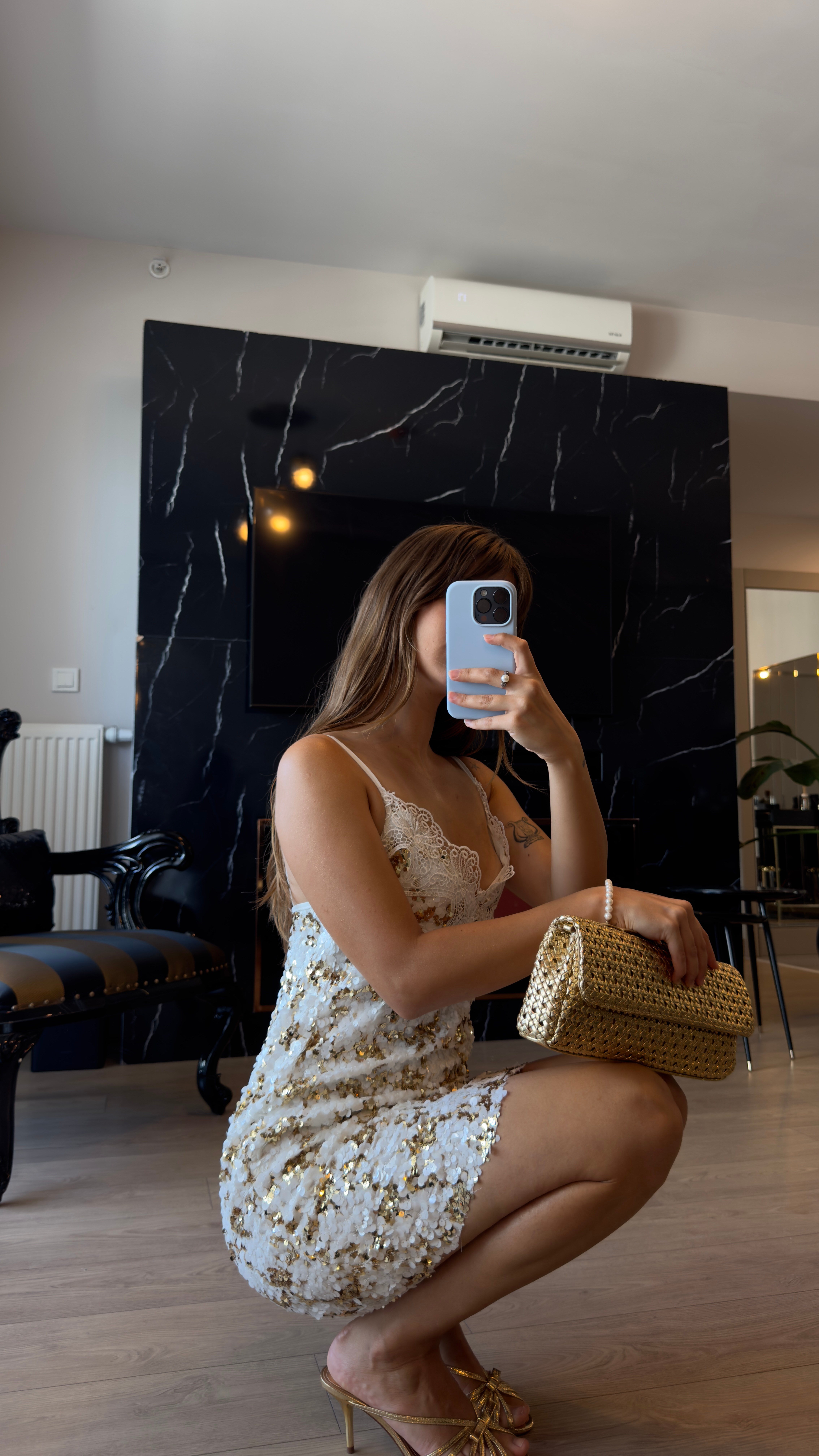 Payetli Dantel Detaylı Mini Elbise