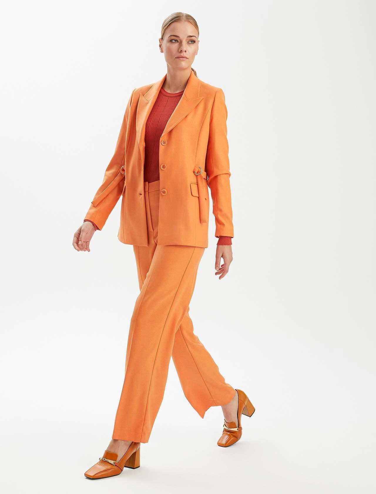 Premium Seri Burnt Orange Kemerli Toka Detaylı Cepli Ceket