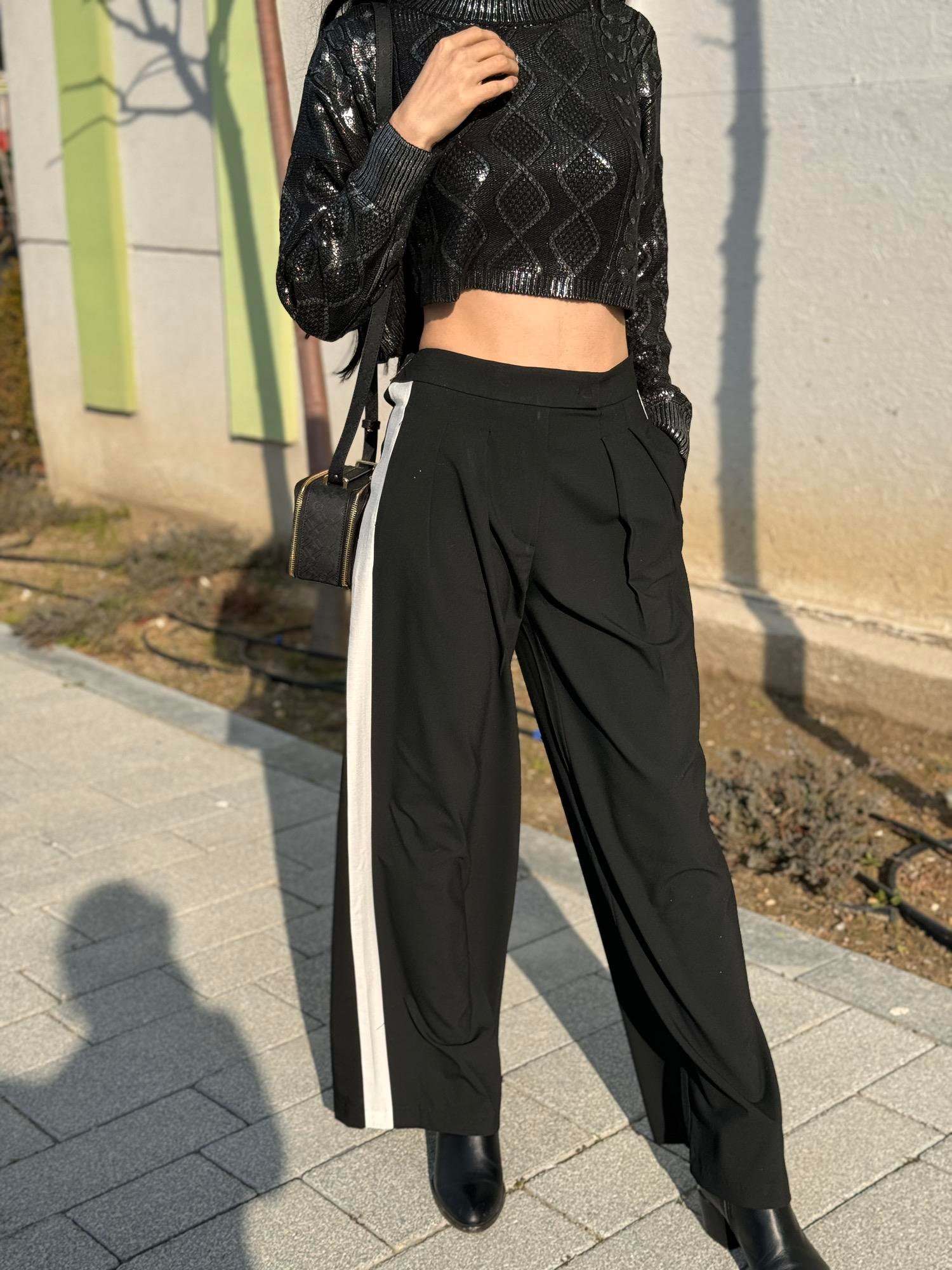 YANLARI ŞERİTLİ GENİŞ PAÇA KLASİK PANTOLON
