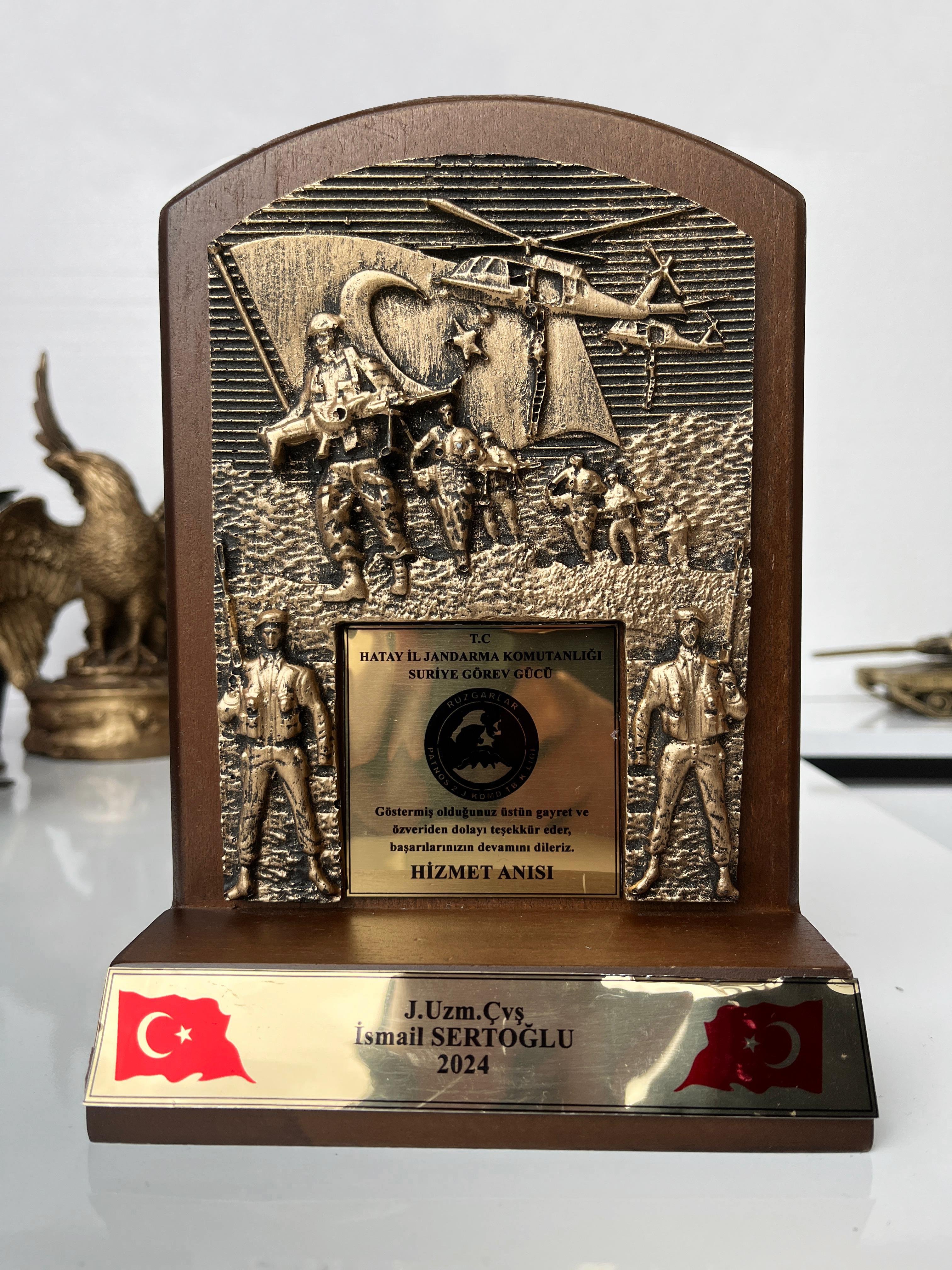 Teknookul Askeri Birliklere Özel Hizmet Anısı Plaket (Kahverengi )
