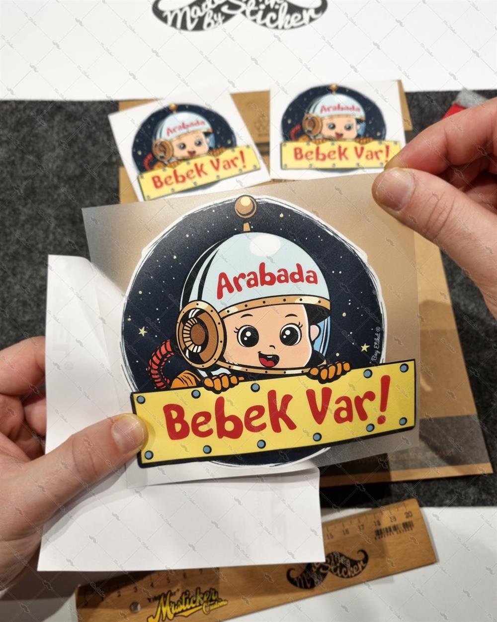 BOB18 Astronot Temali Arabada Bebek Var Etiketi 3'lü Set
