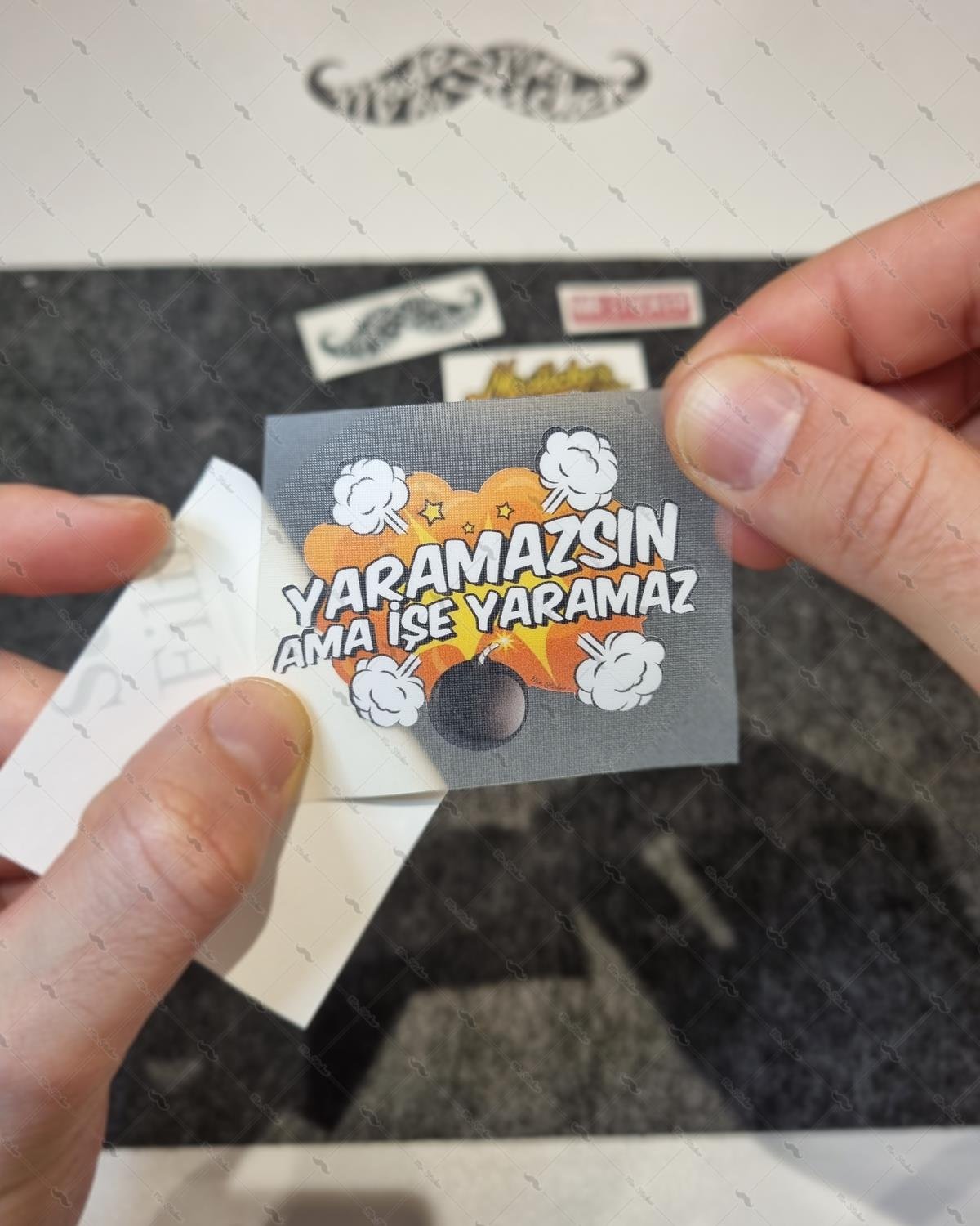ESP6 Ise Yaramazsin Yazili Cizgi Roman Efekti Etiketi